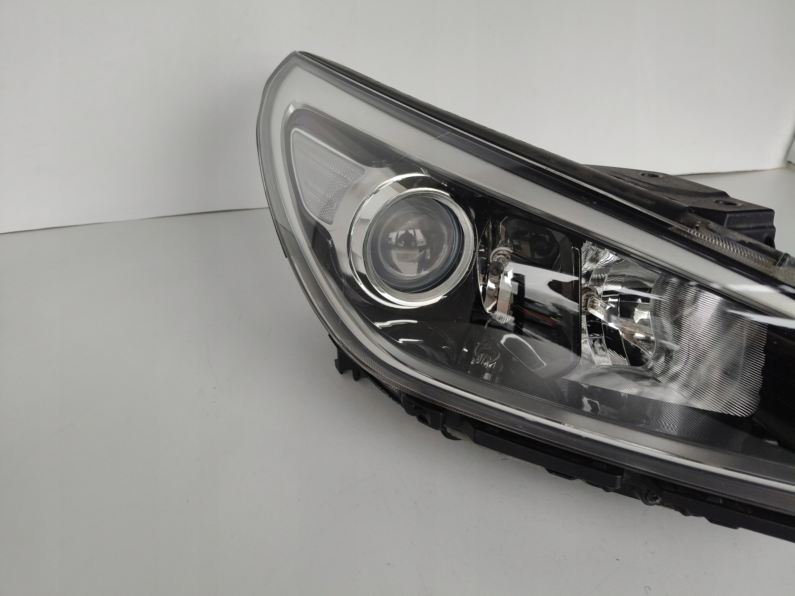 light right REFLEKTOR HYUNDAI I30 III 17- Z DOSWIETLENIEM
