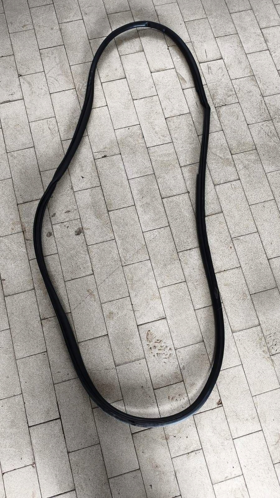 gasket bodywork door tylnych rear part side left Mazda 2 2024r