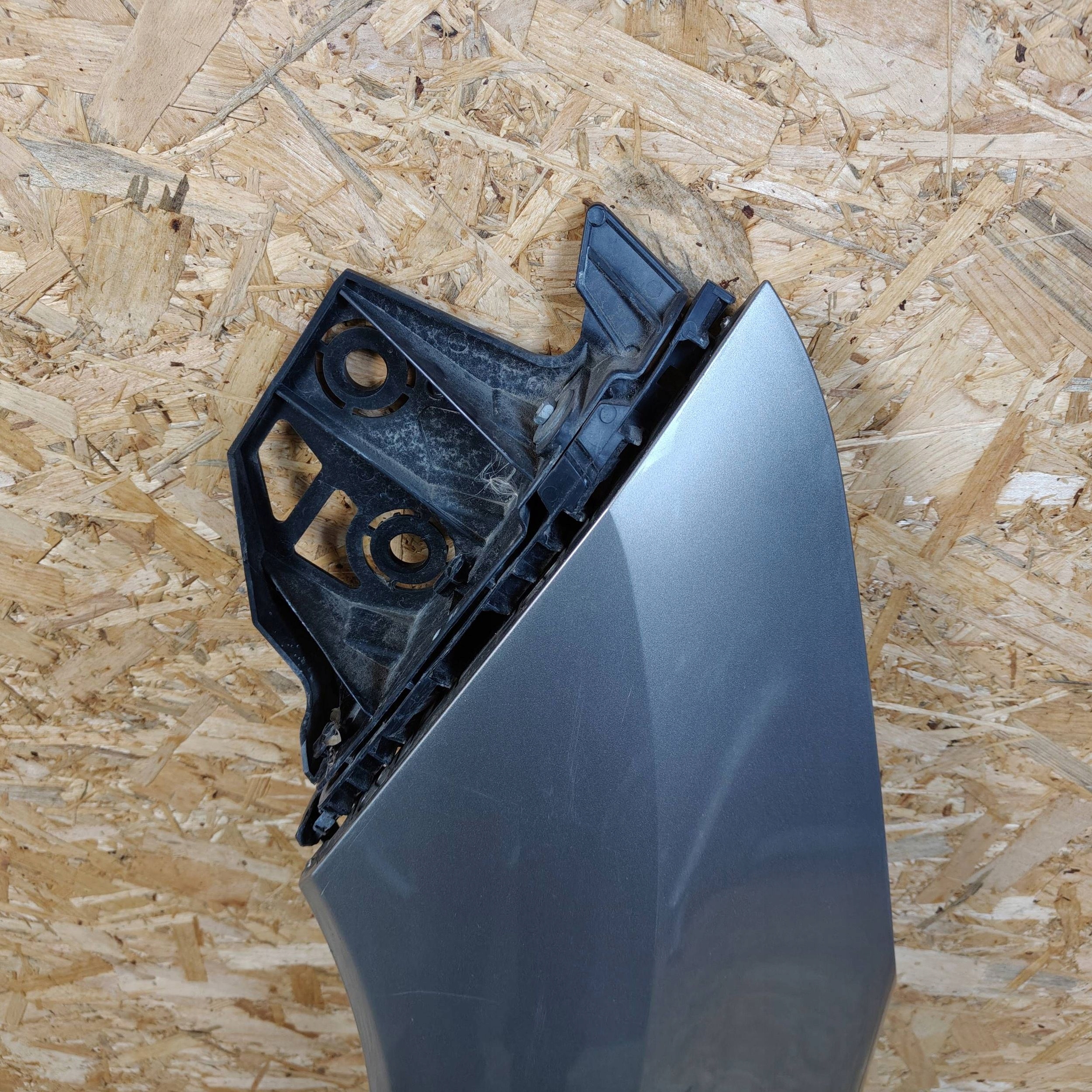 fender front side left Peugeot 3008 and