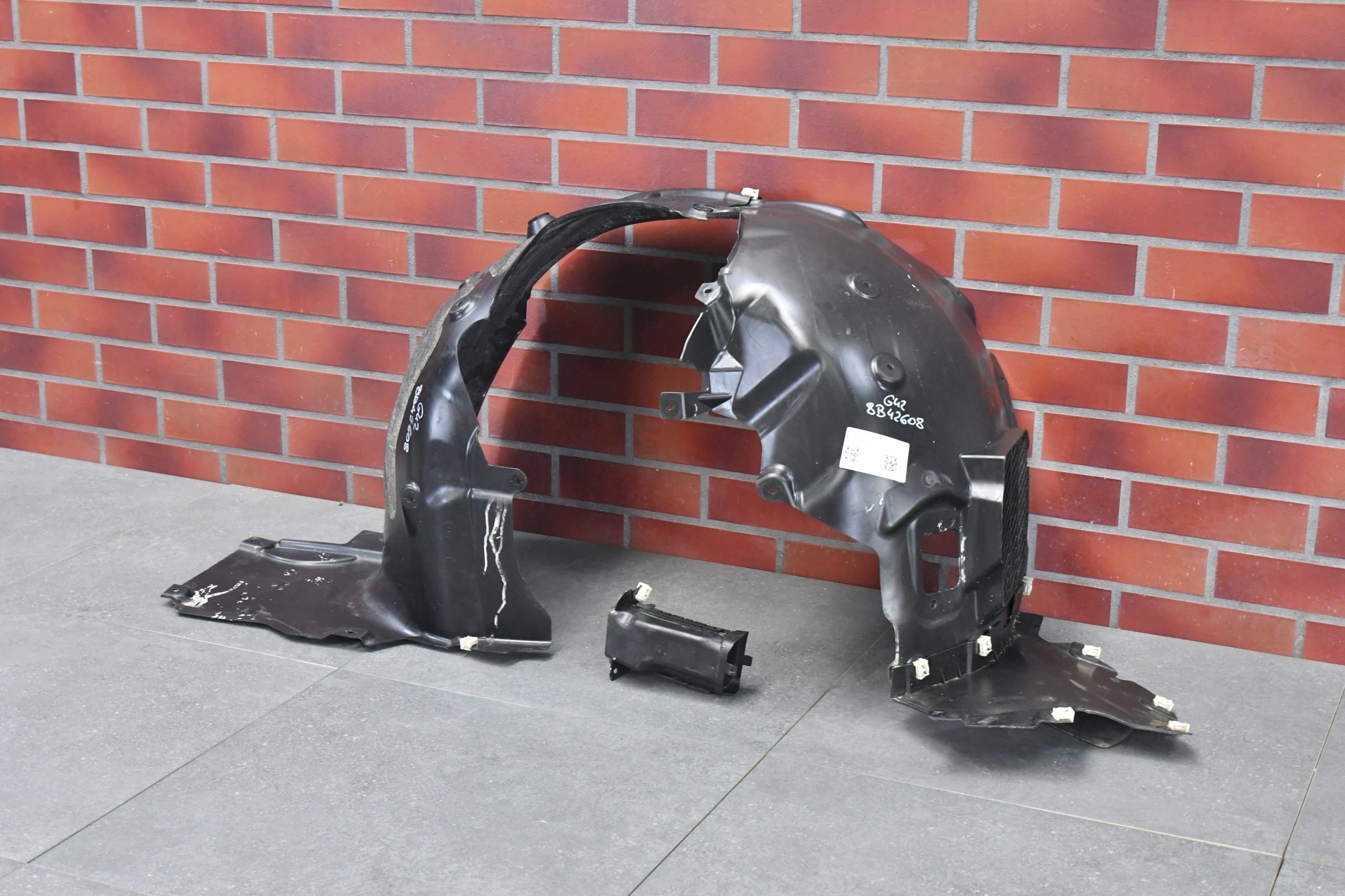 mudguard left front front cover BMW 2 G42 m-packet 9448km