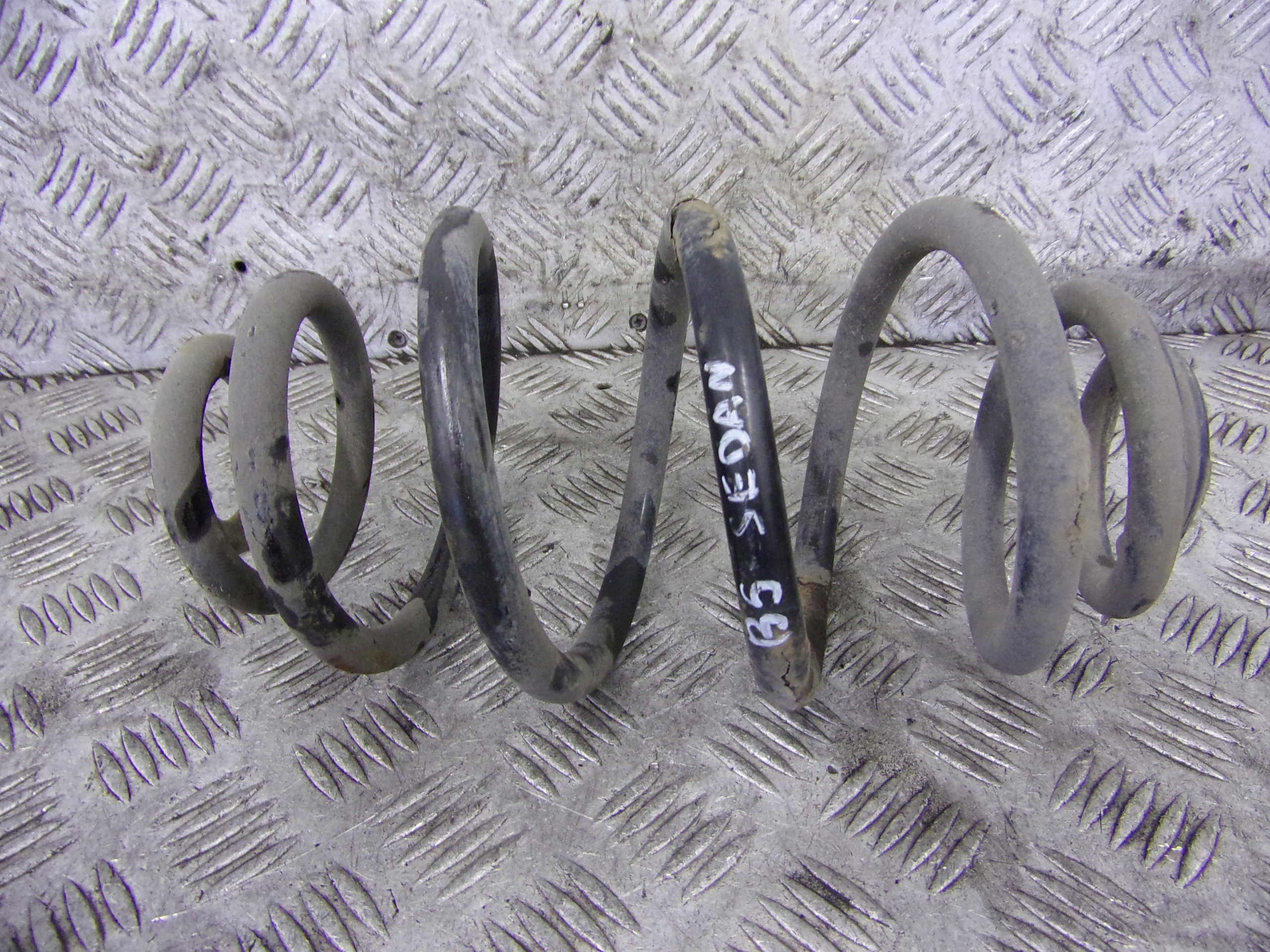 spring rear part rear VOLKSWAGEN PASSAT B5