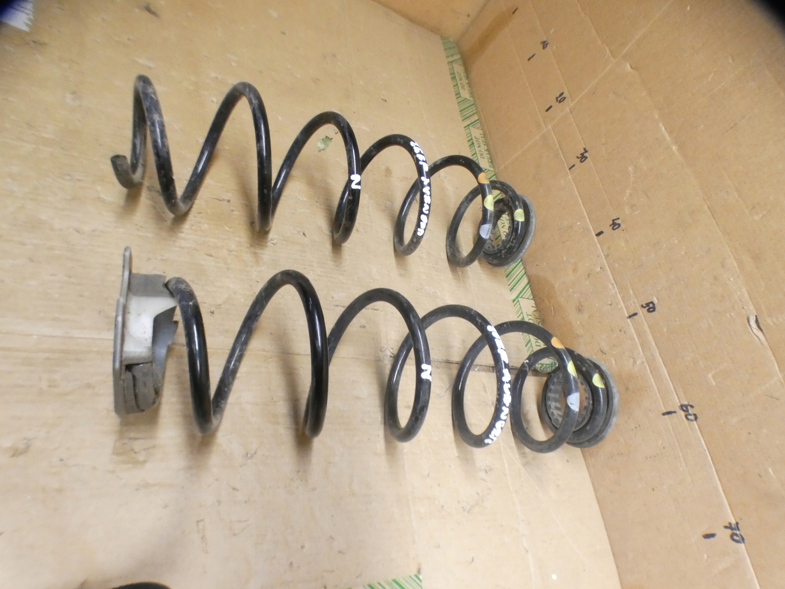 springs springing rear part KOMPLET JEEP AVENGER 23