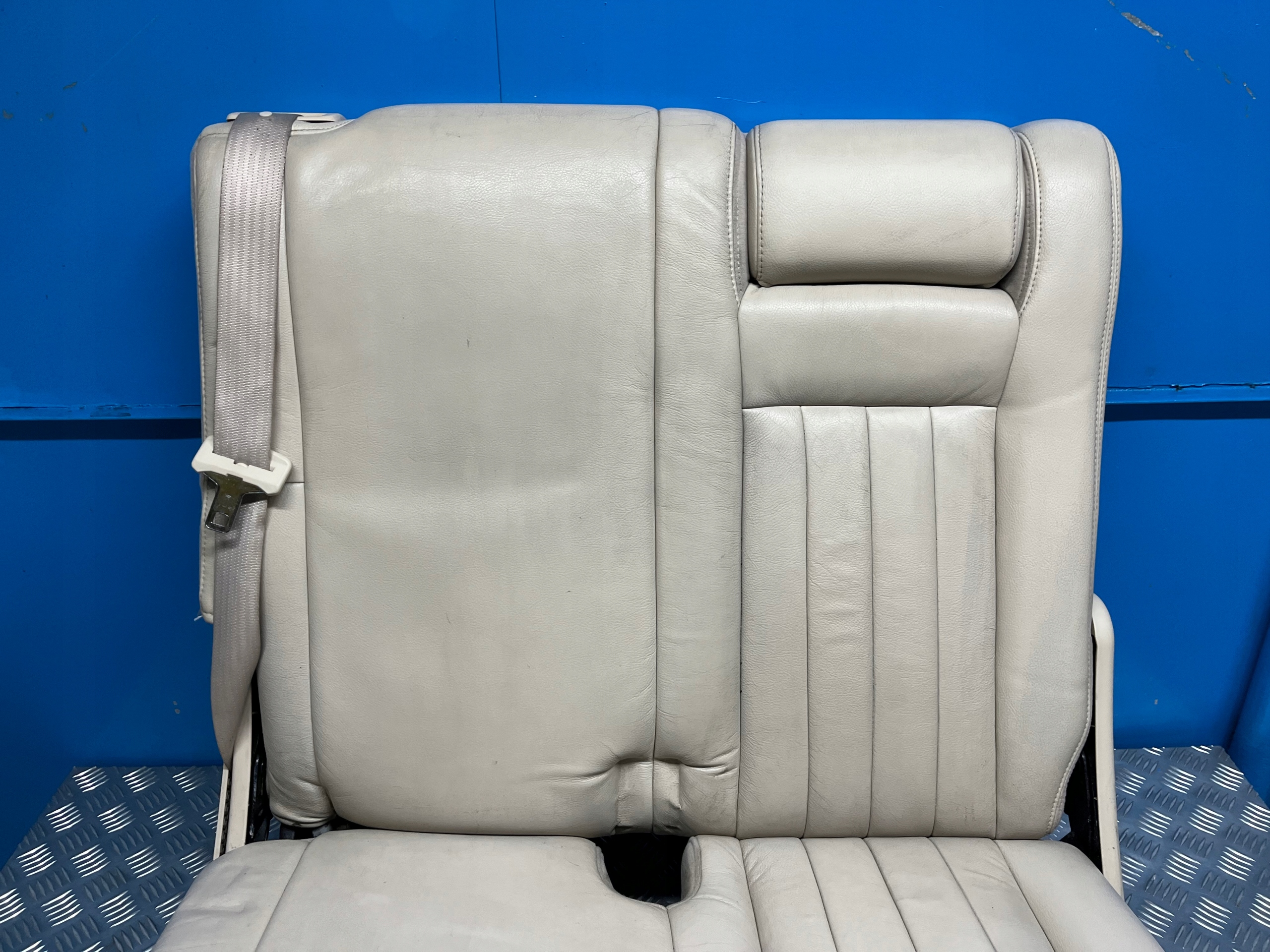 LINCOLN NAVIGATOR II 03- диван кресло 3