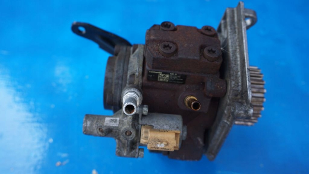 PEUGEOT 308 CITROEN C3 C4 1.6 HDI - Einspritzpumpe