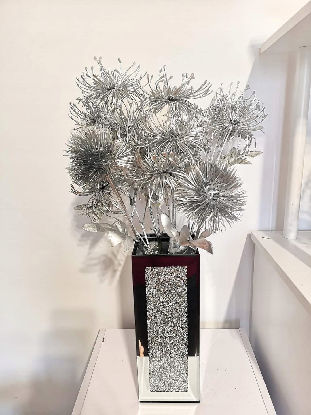 

Wazon z kwiatami glamour