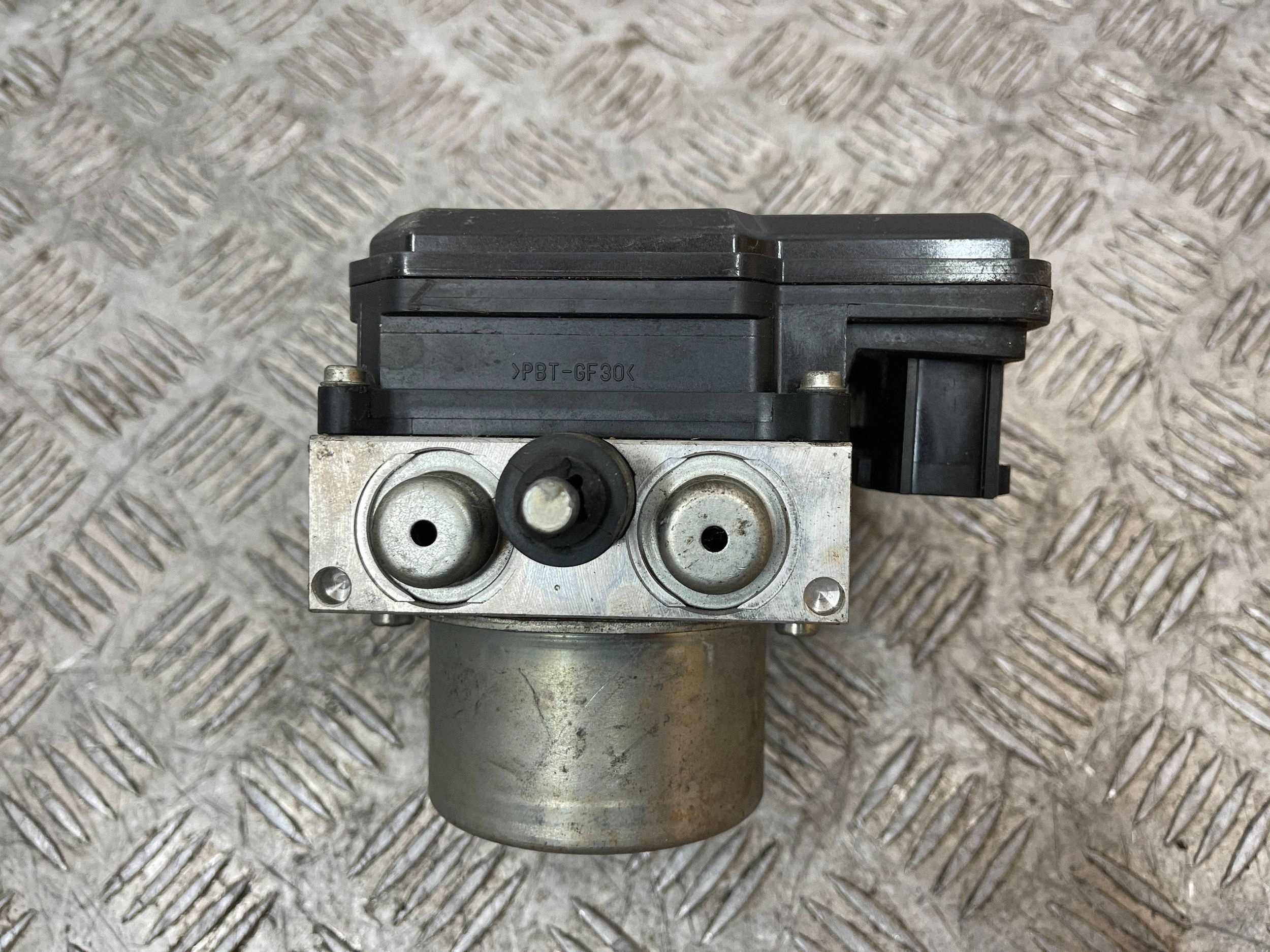 Pompa ABS NISSAN JUKE e F15 476601KK0D