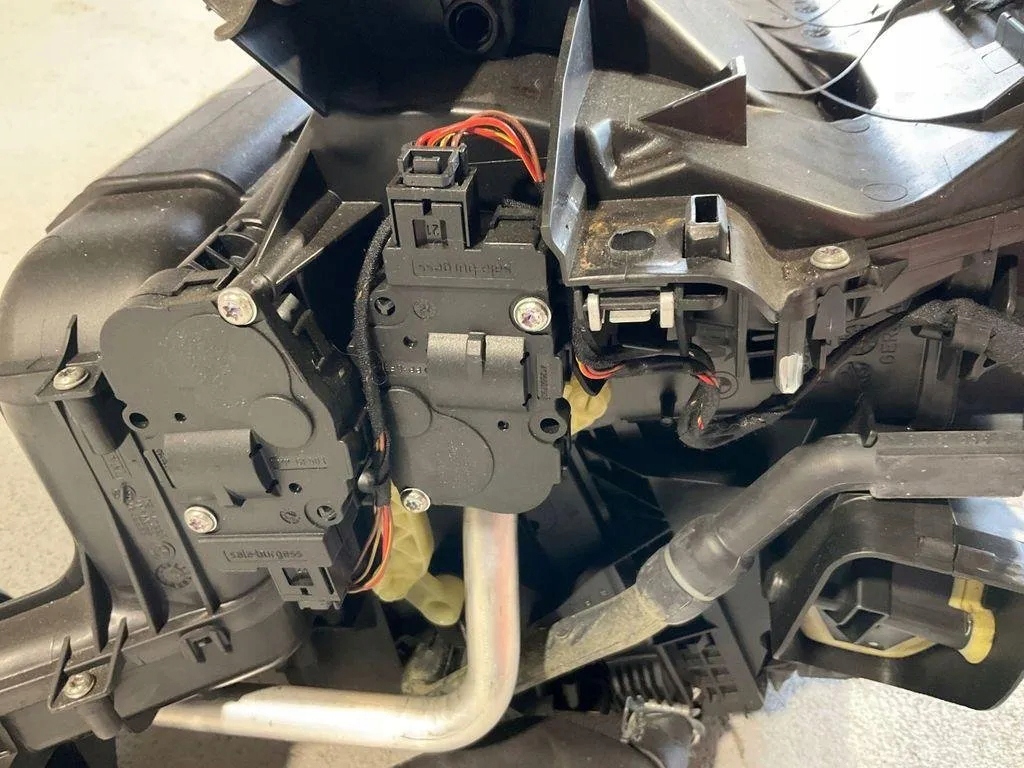 радиатор отопителя BMW 3 E90 E91 9132569