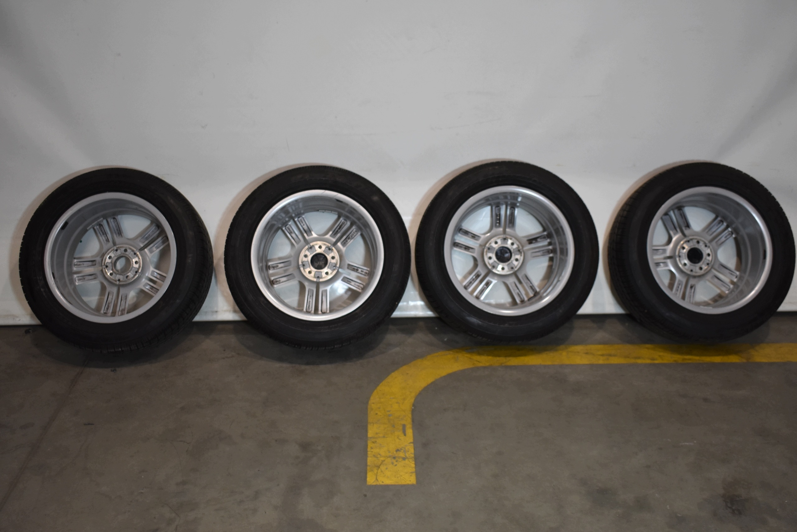 IDEALNE wheels discs 18`` MERCEDES X247 GLB 1