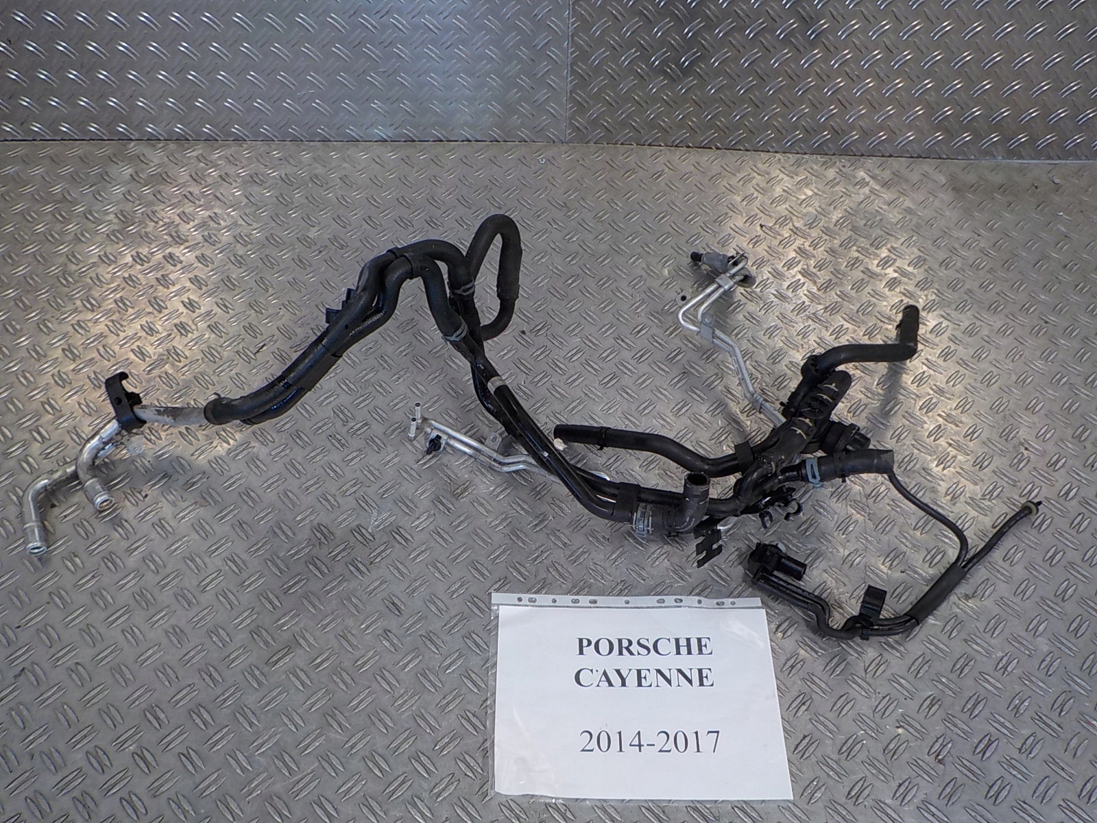 7P6121157G 7P6122157C - PORSCHE CAYENNE 14-17 4.2 ШЛАНГ ВОДОПРОВОД