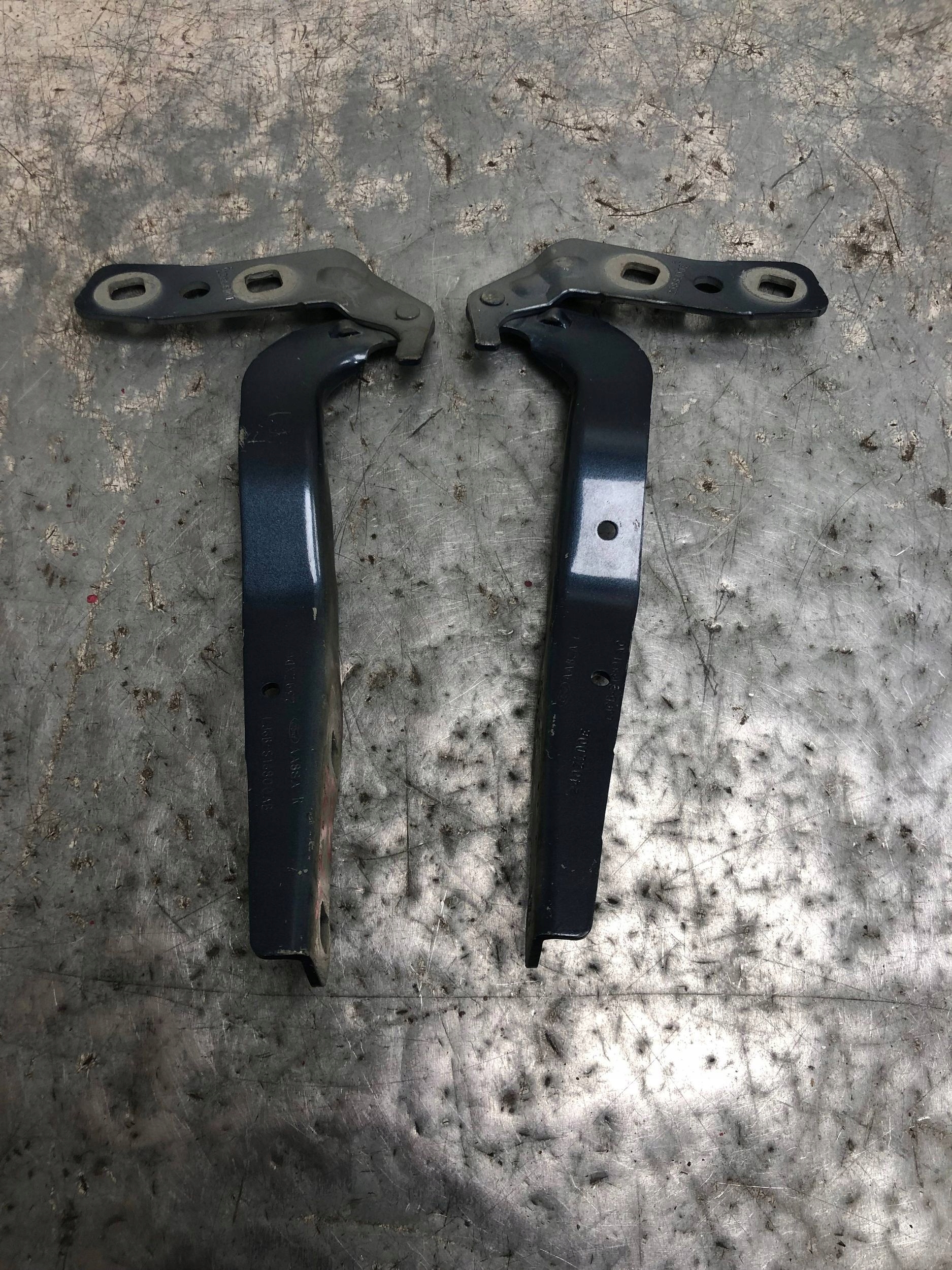 Cerniere cofano FORD KUGA MK3 LJ6B-S16800-AB LJ6B-S16801-AC
