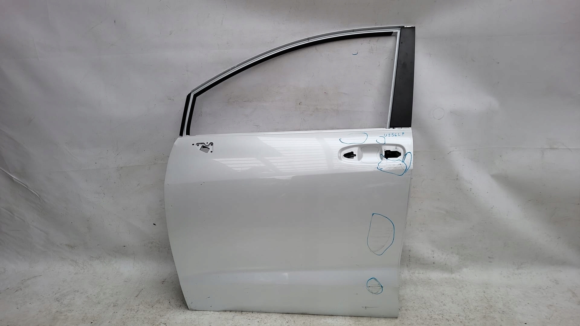 TOYOTA SIENNA IV 21- door left front front