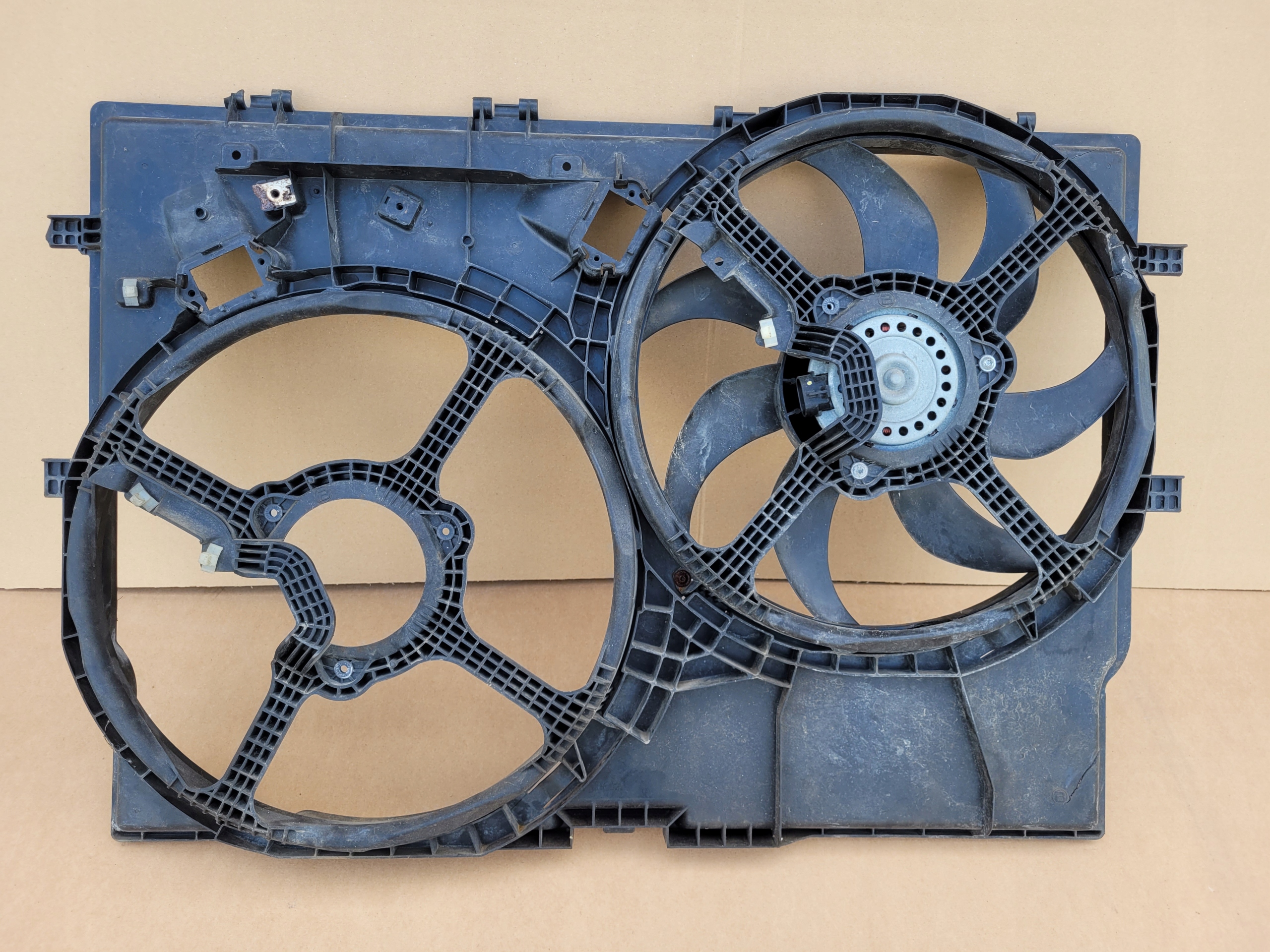 Корпус вентилятора 1347703080 Ducato III BoxerIII