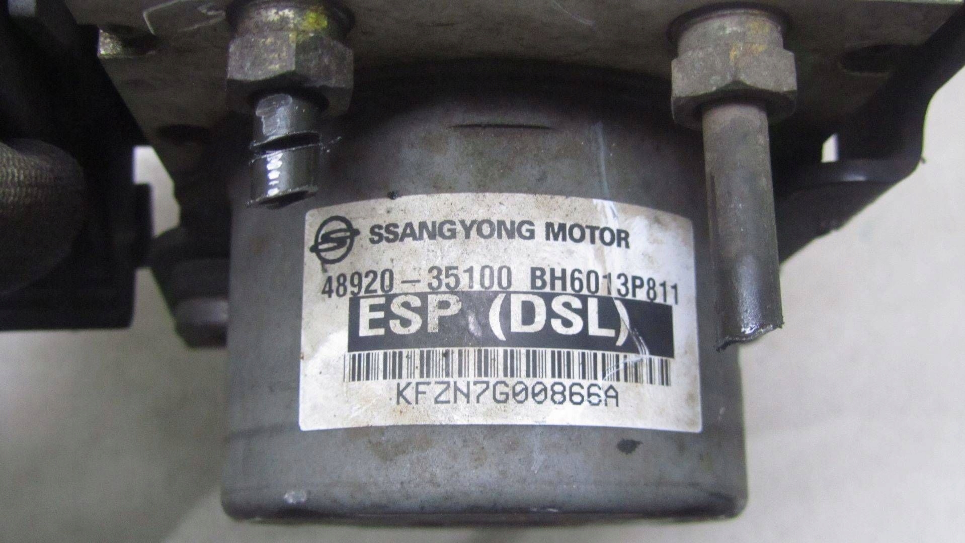 TIVOLI 1.6 насос ABS 48920-35100 14-