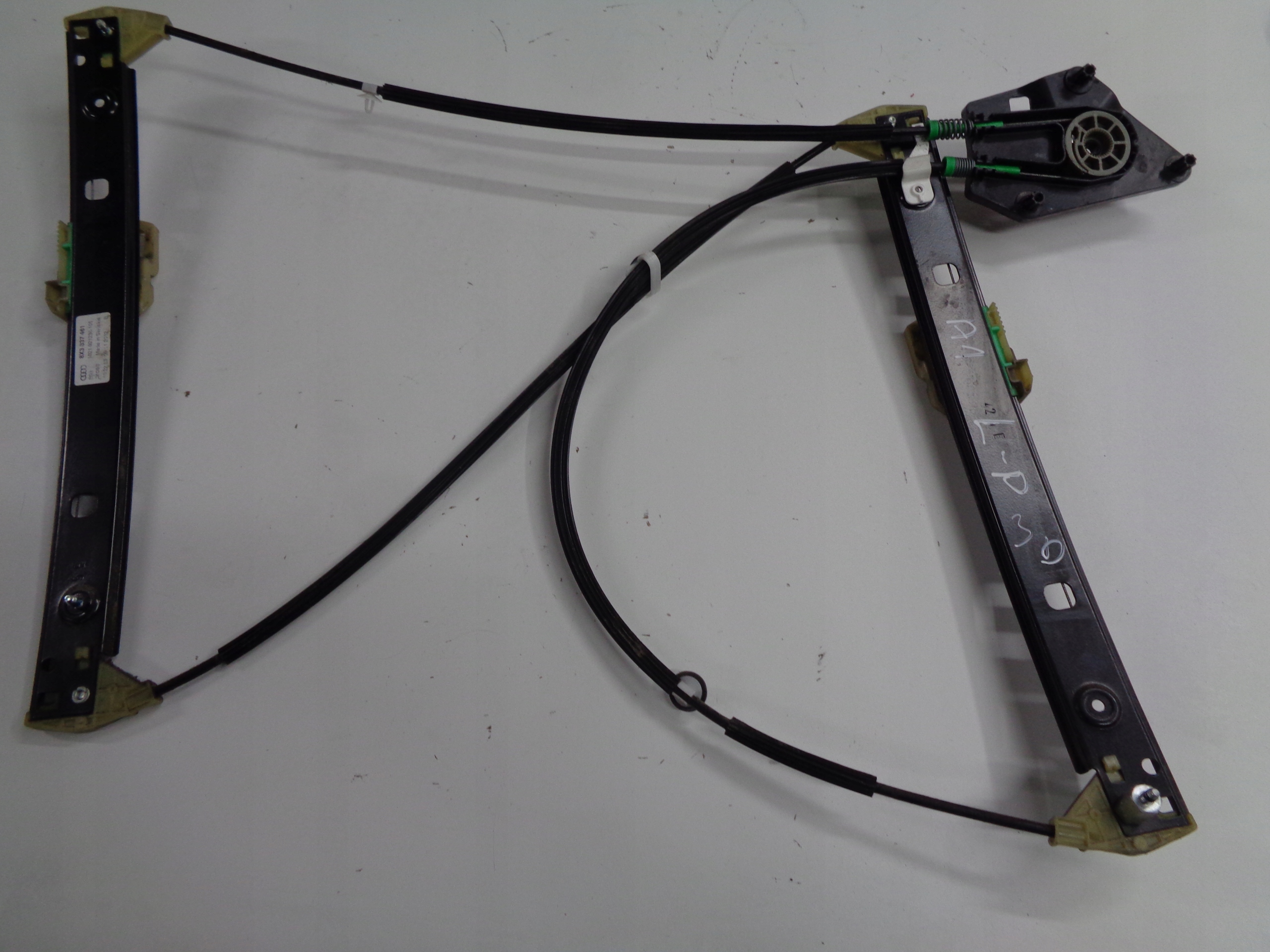 AUDI A1 8X window regulator left 10-18R