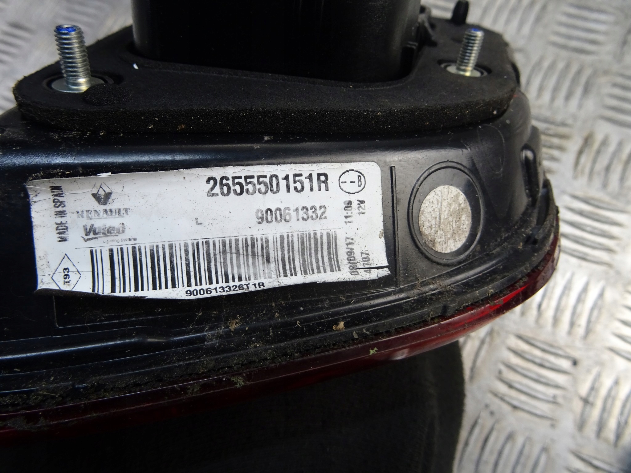 RENAULT KADJAR light left left rear part to the bonnet 265550151