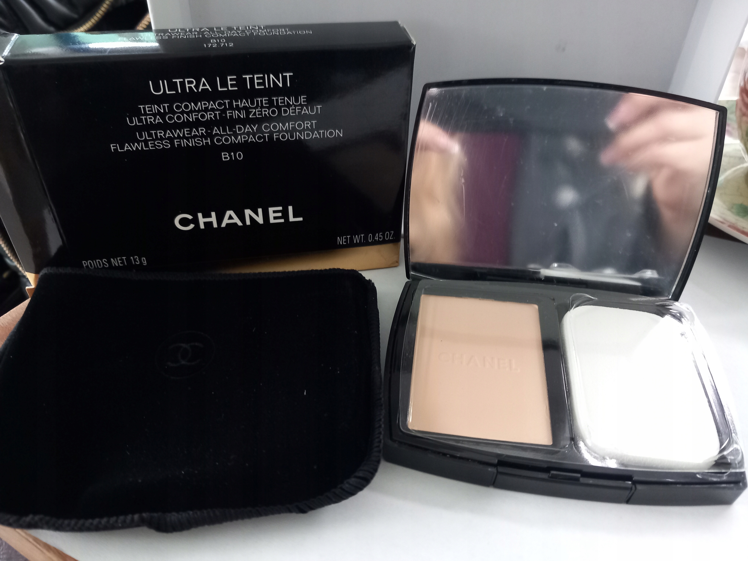 Nowy puder Chanel ultra le tint b 10