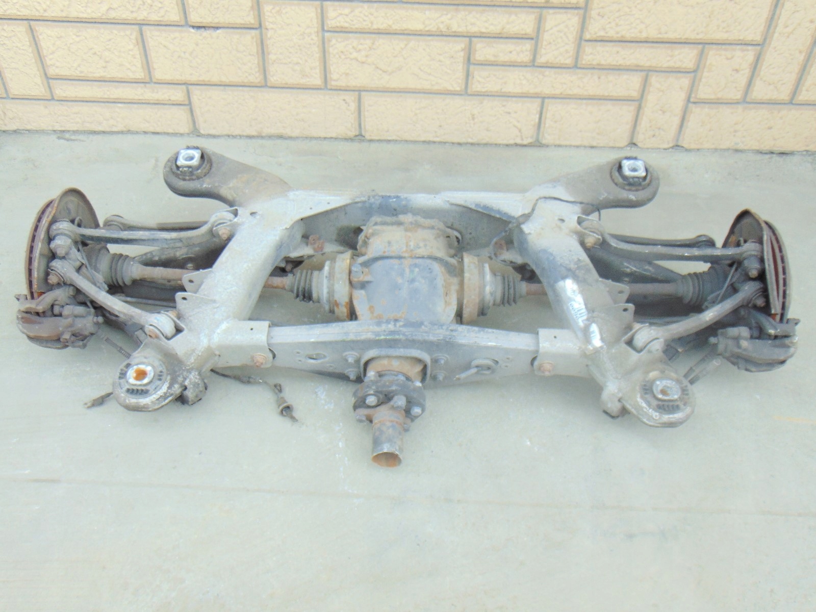 ZAWIESZENIE TYL TYLNE KOLYSKA MOST TYL R230 SL 5.0