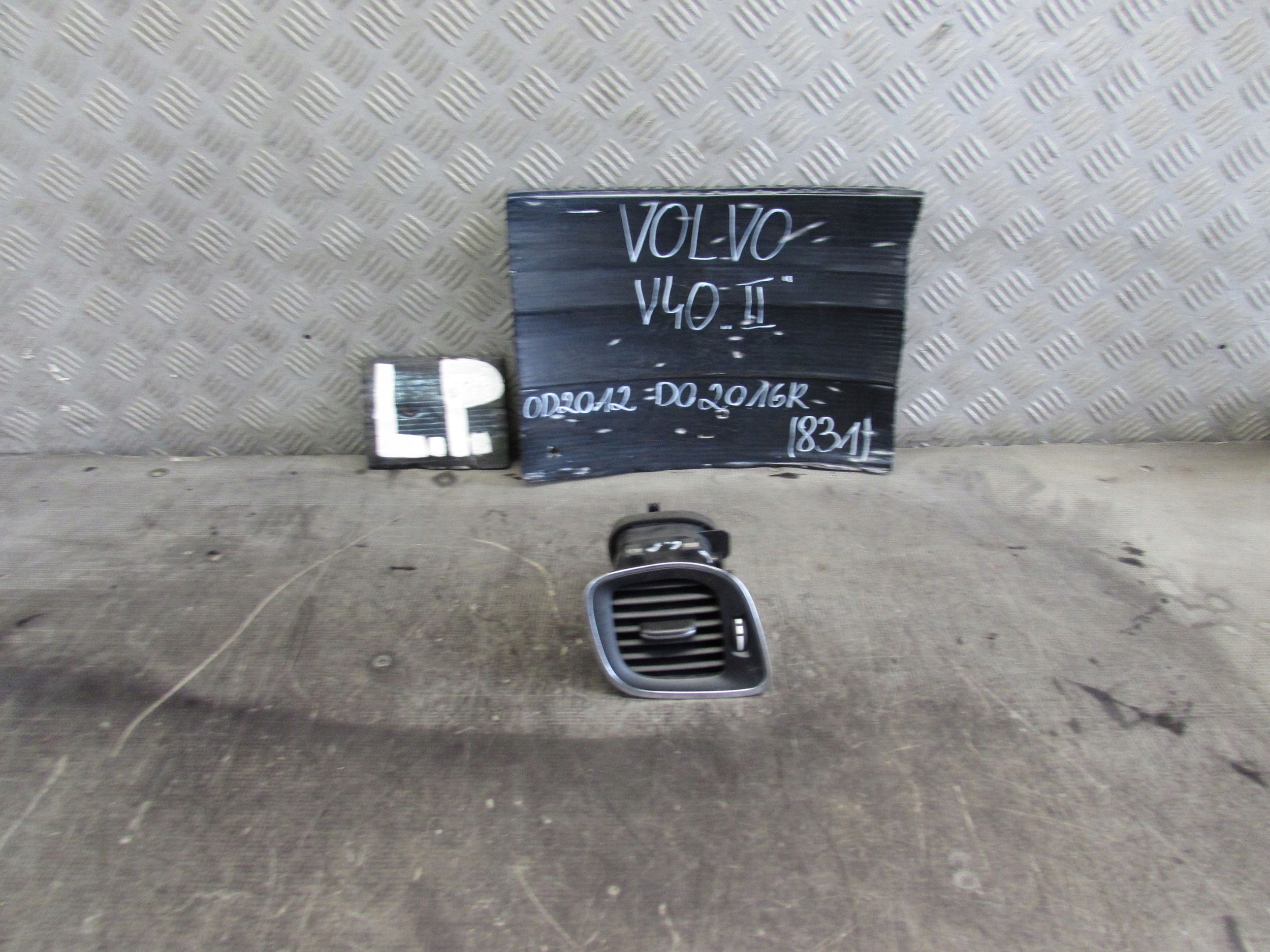 grid air conditioning devices left front VOLVO V40 II 12-16 30791697