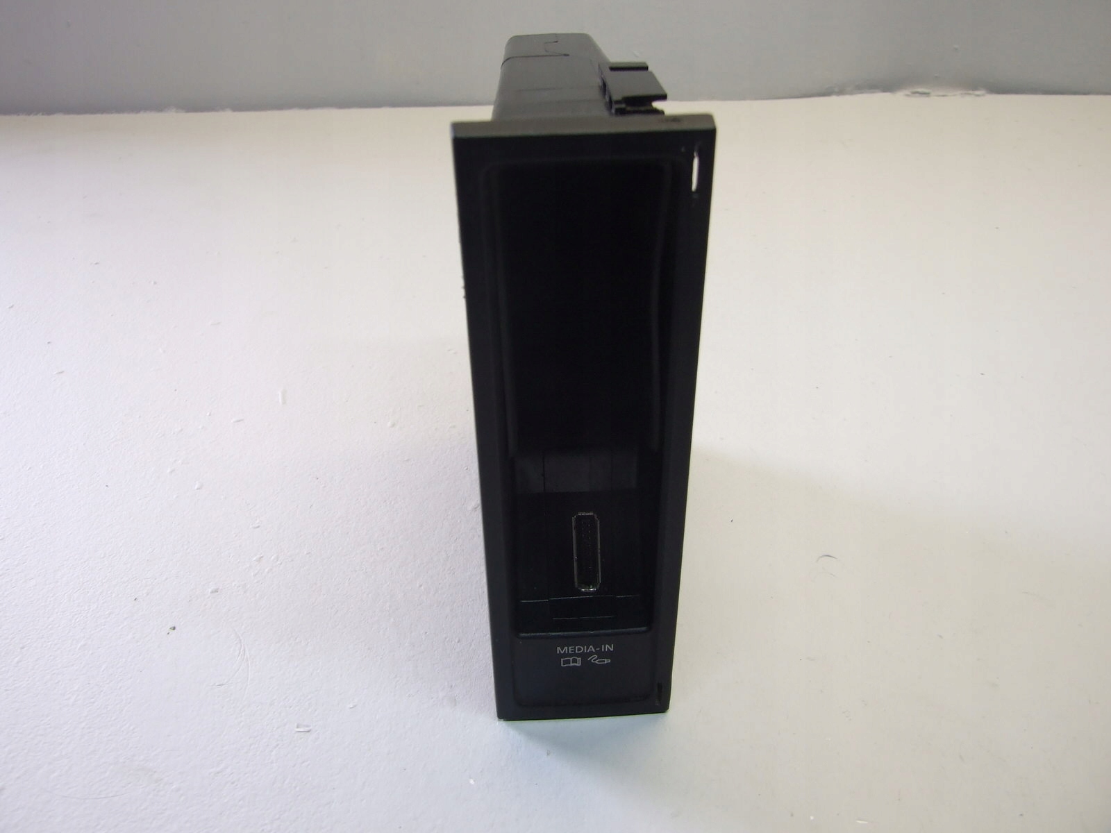 МУЛЬТИМЕДИЙНЫЙ ИНТЕРФЕЙС VW AUDI SKODA 5N0035342E