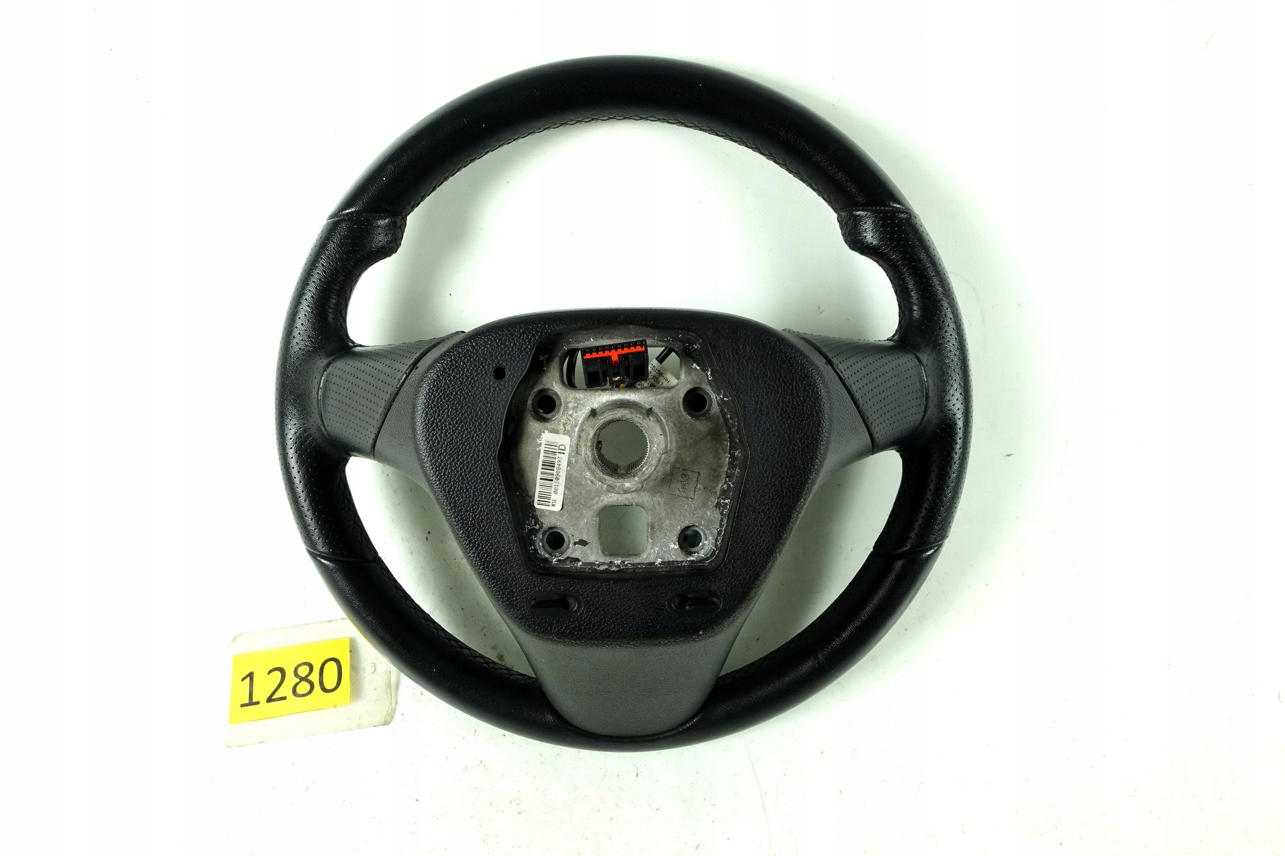 steering wheel, leather leather TEMPOMAT OPEL ASTRA J 4 IV 13351022