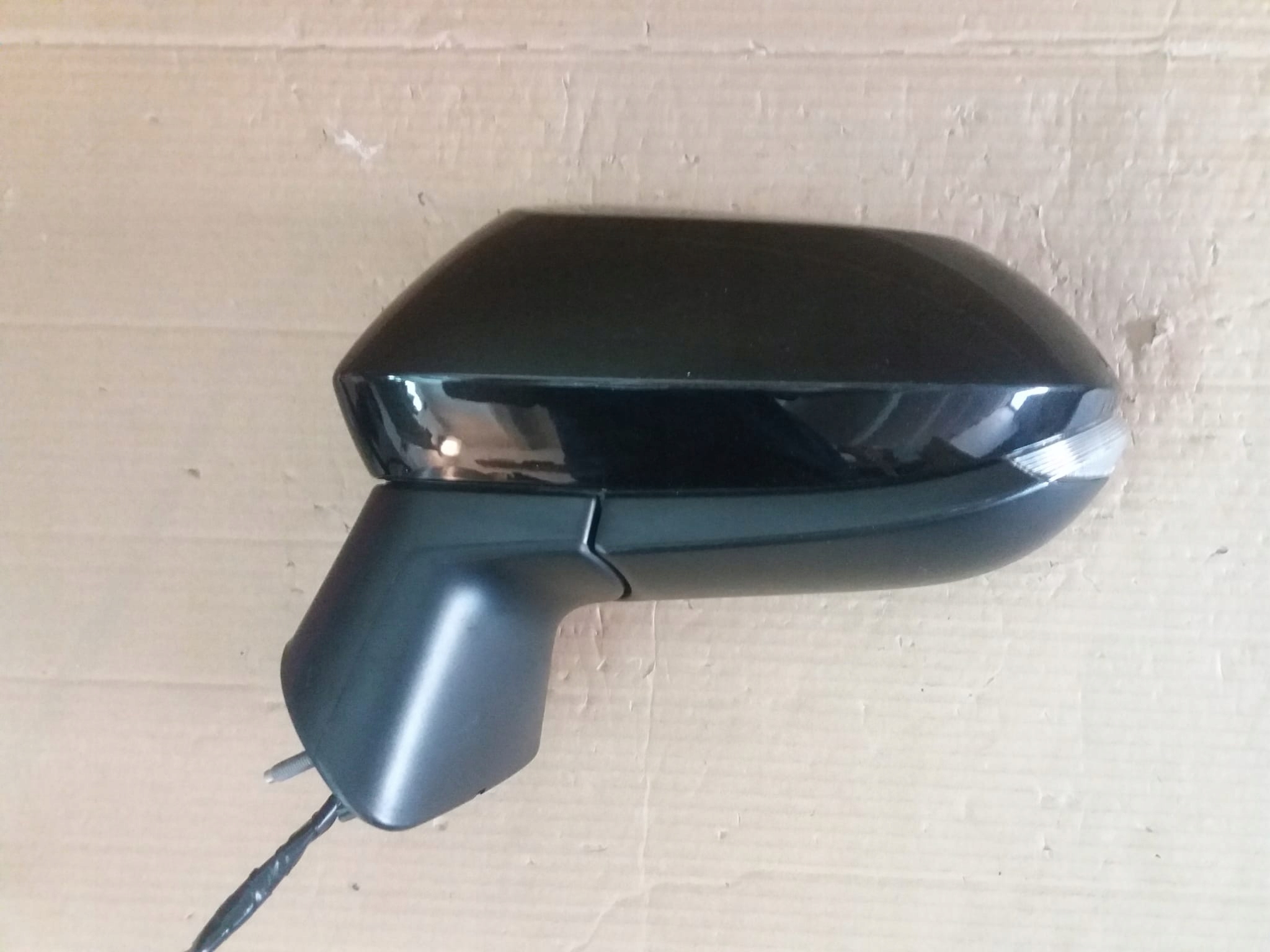 TOYOTA COROLLA XII E21 LEWE SKŁADANE ASYSTENT 9PIN Powierzchnia malowana