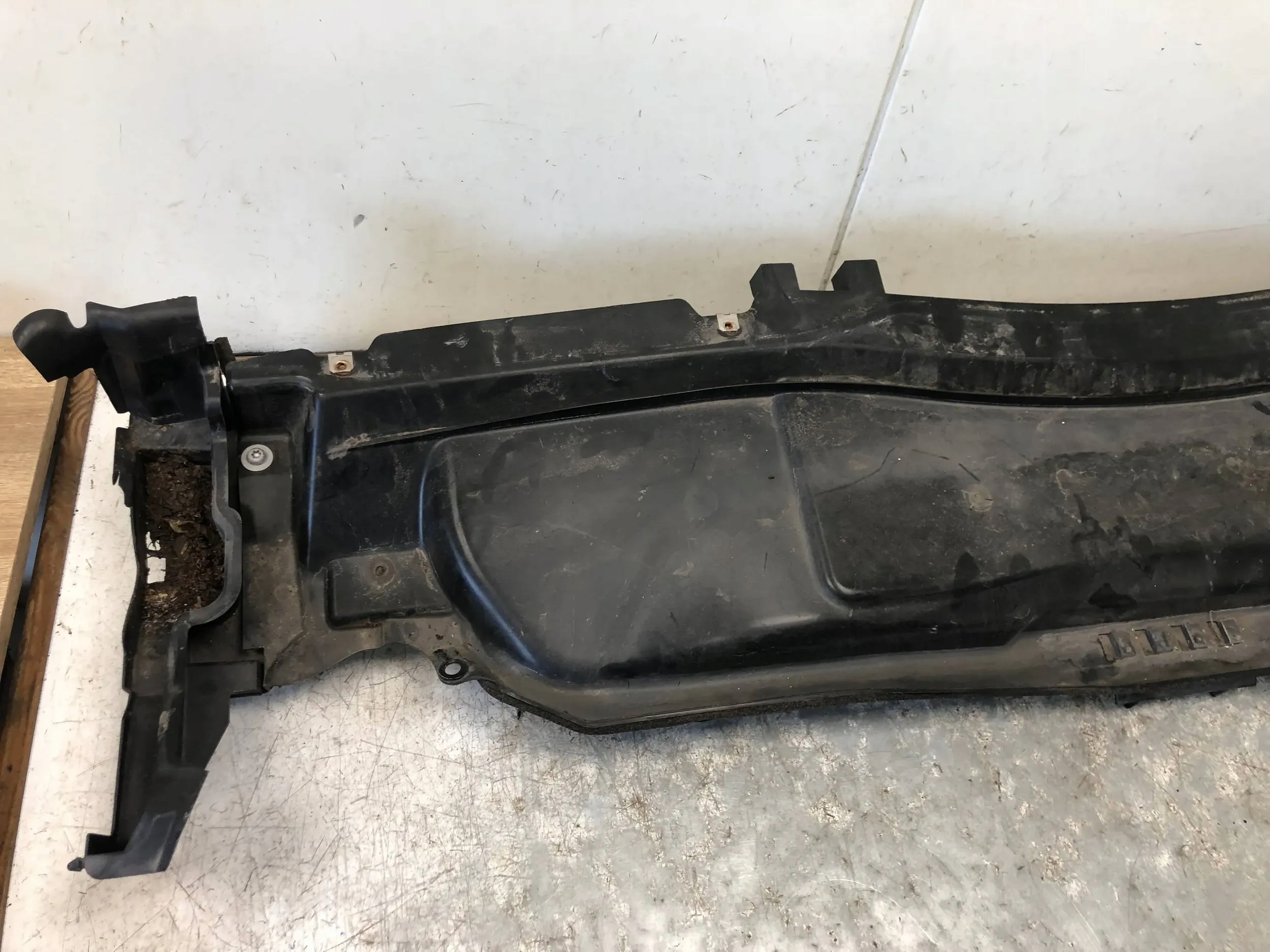 PODSZYBIE METALOWE TRANSIT CONNECT MK2 LIFT DT11-R02476-AB DT11-R02477-AB Typ samochodu Samochody dostawcze