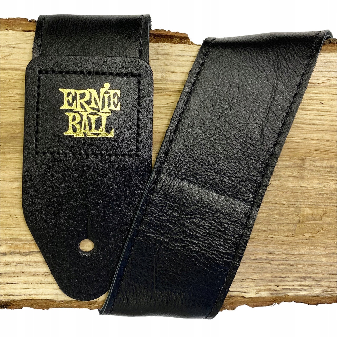 Ernie Ball Italian Leather Black kožený řemínek