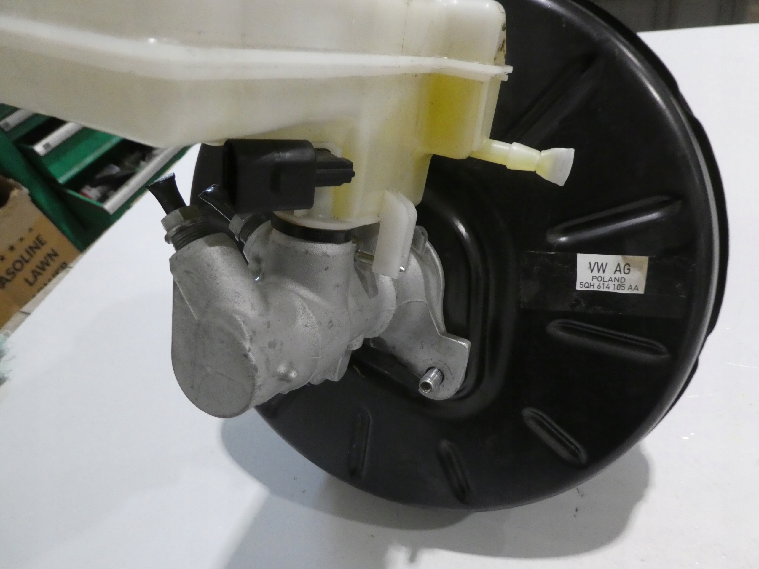 servo VW AUDI SKODA 5QH614105