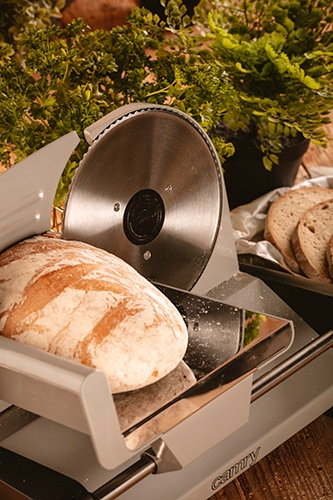 KRAJALNICA DO CHLEBA WĘDLIN SERÓW MOCNA CAMRY Model CR47