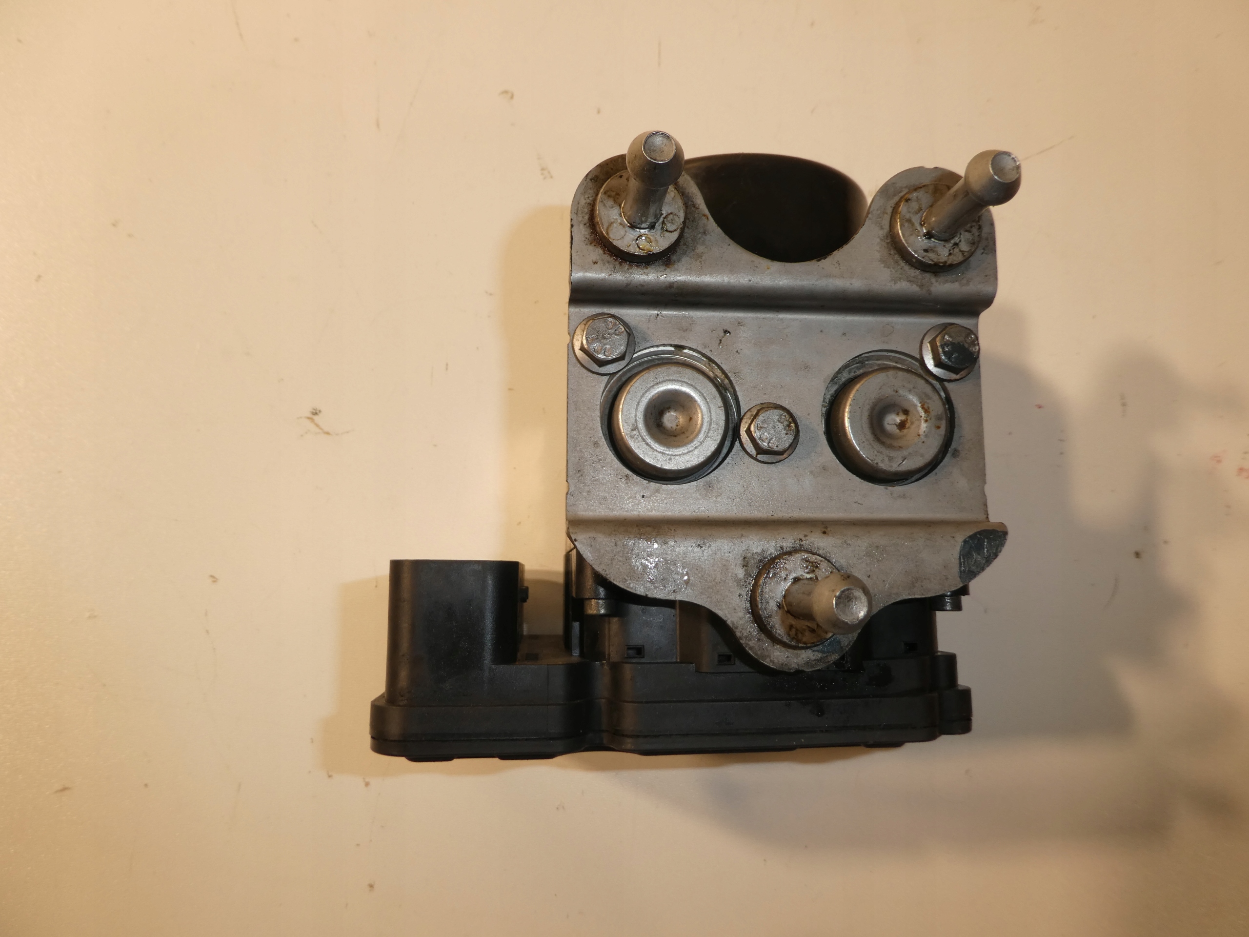 насос ABS vw T5 2.5 tdi 7H0907379Q