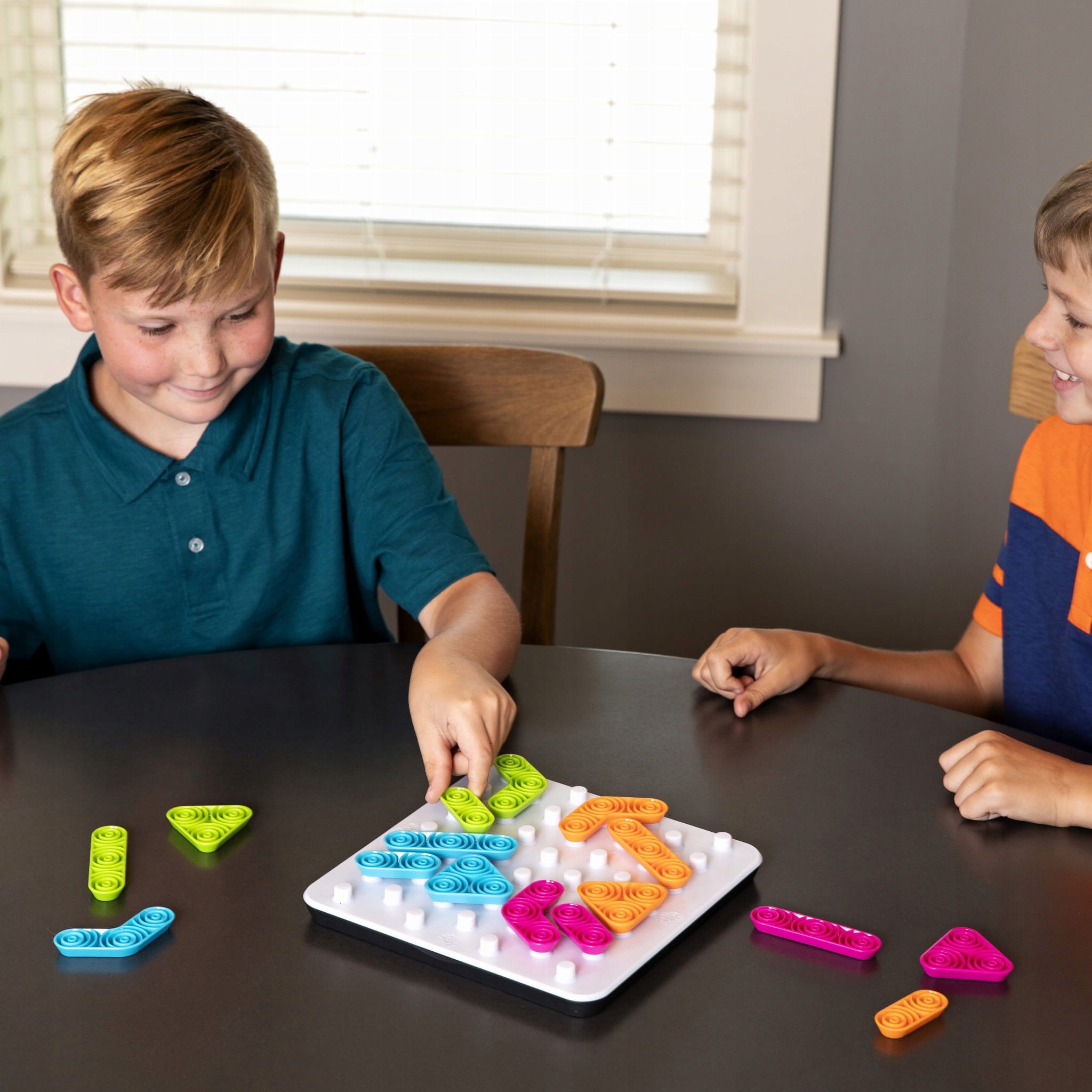 Gra Strategiczna GridBlock Fat Brain Toys Typ Podstawa