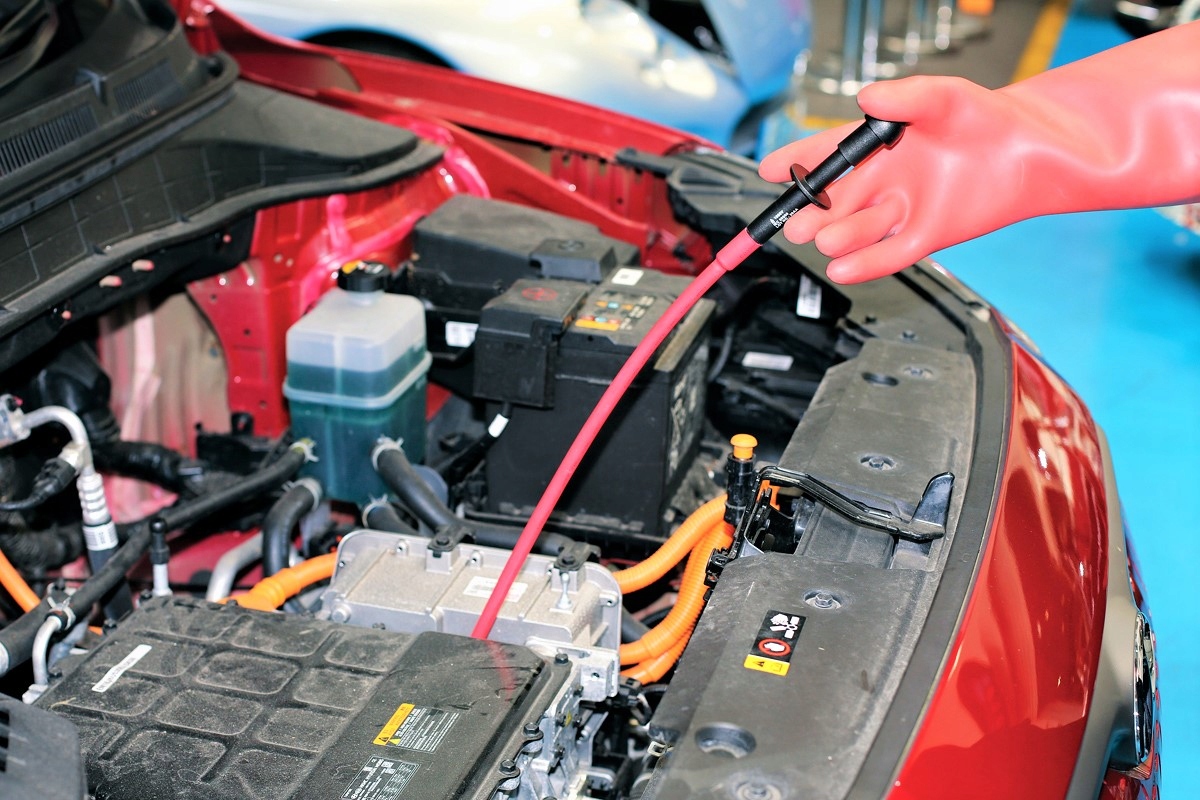 ELASTYCZNY CHWYTAK IZOLOWANY 1000V VDE Z PAZURAMI Producent code 7758