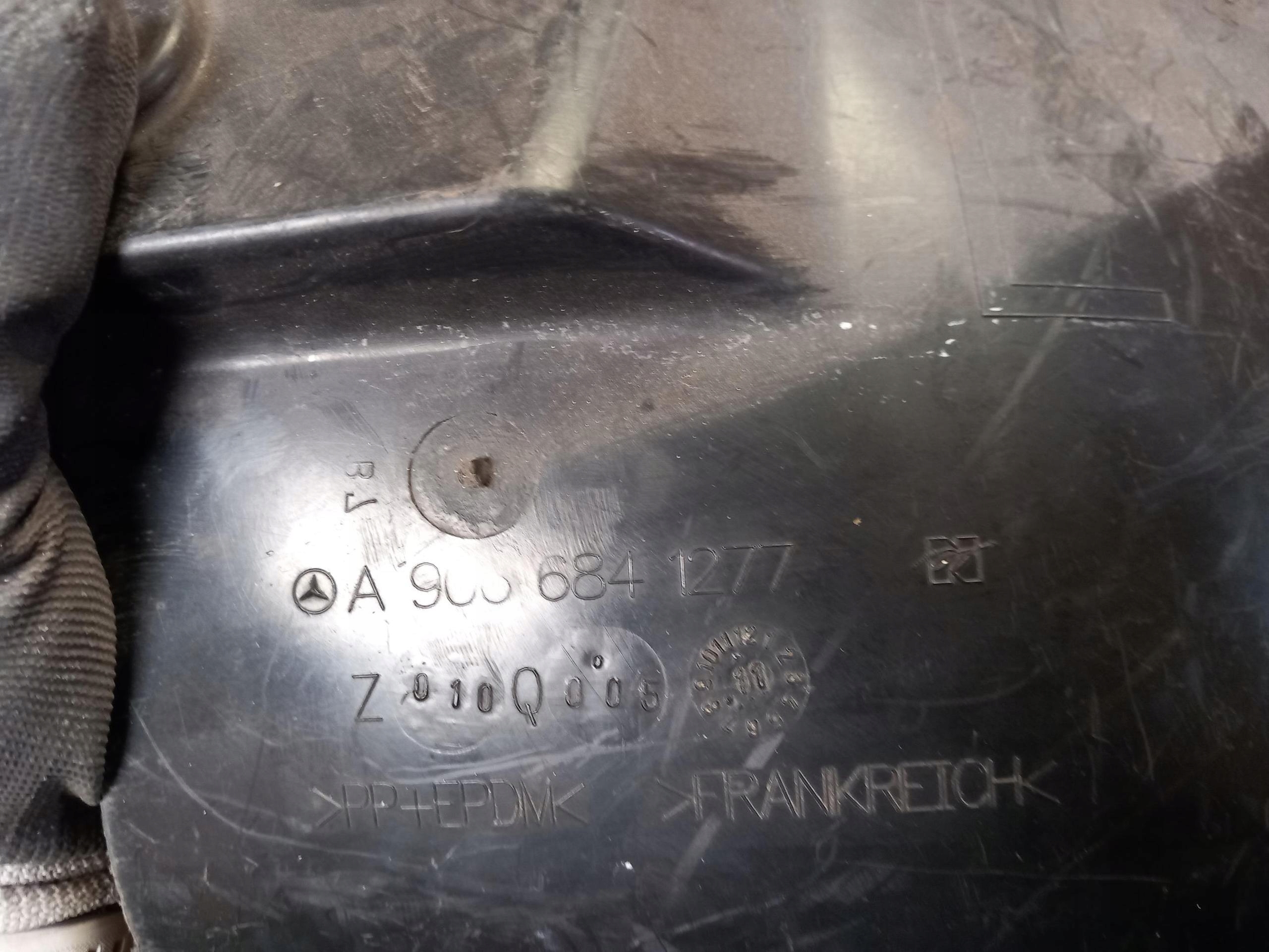 podblatník levý předek MERCEDES SPRINTER W906 A9066841277 06-16