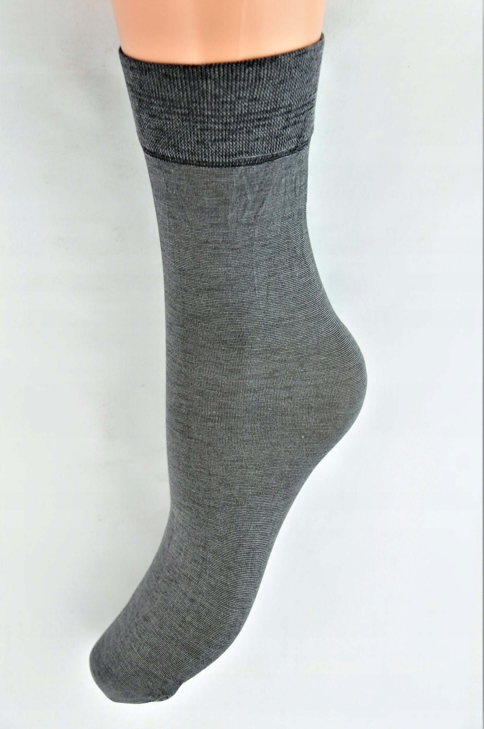 

Skarpety Dam Cienka Bawełna Mikro Szary 37-41 -70%