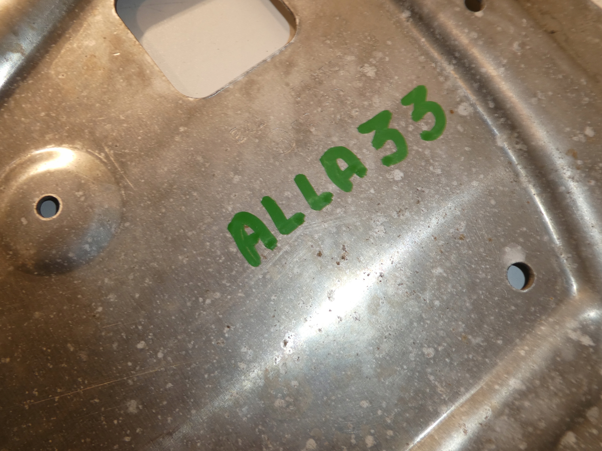 VW EOS cover cover lower below engine 1Q0825237B