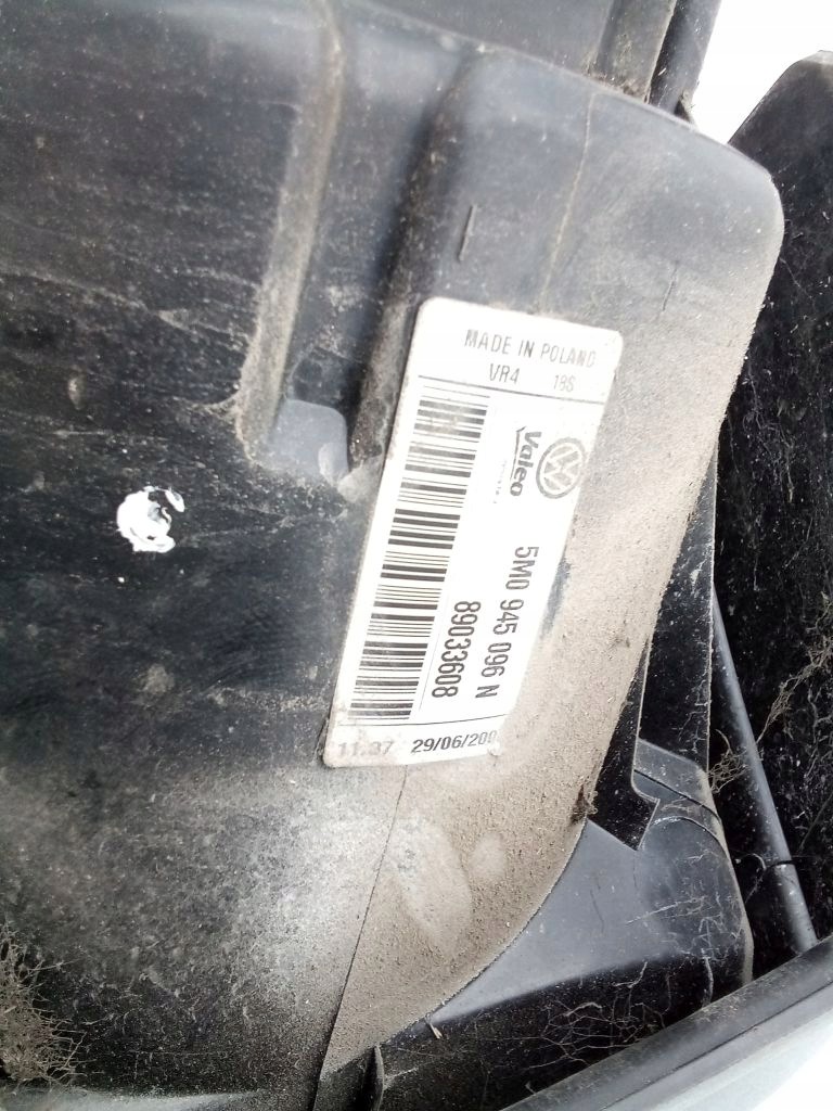 VW Golf V 5 plus + light right rear part rear 5M0945096N