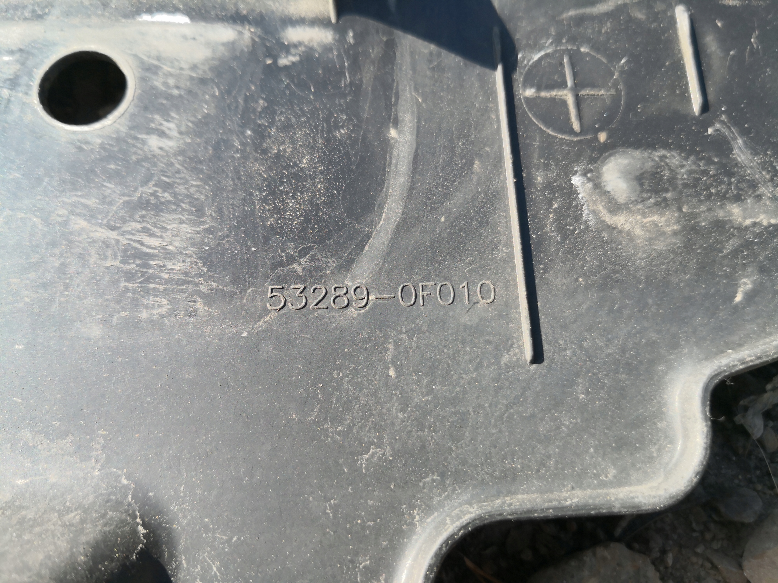 cover supports front COROLLA VERSO II 53289-0F010