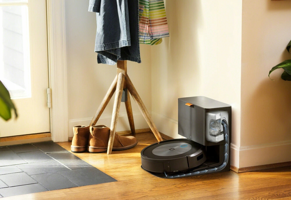 NOWY ROBOT SPRZĄTAJĄCY iROBOT ROOMBA J7+ j7558 +BAZA CLEAN BASE ODKURZAJĄCY EAN (GTIN) 5060629987255