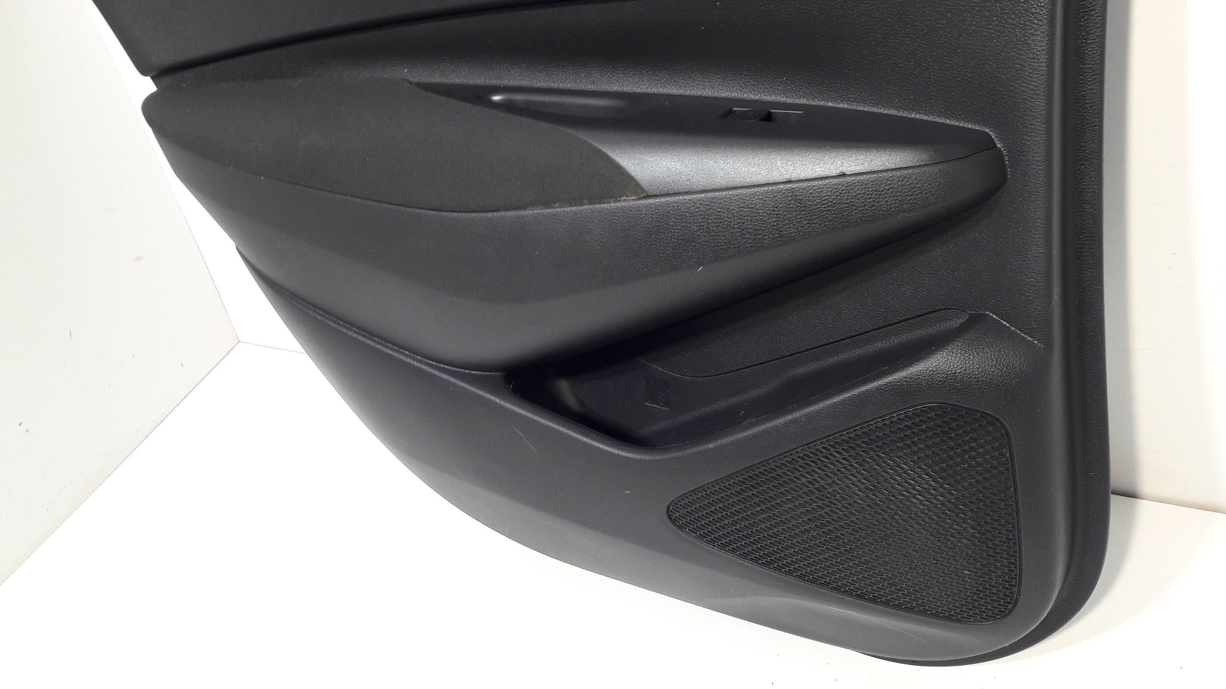Toyota Corolla E21 side door rear left 6761402700 kombi (ET59)