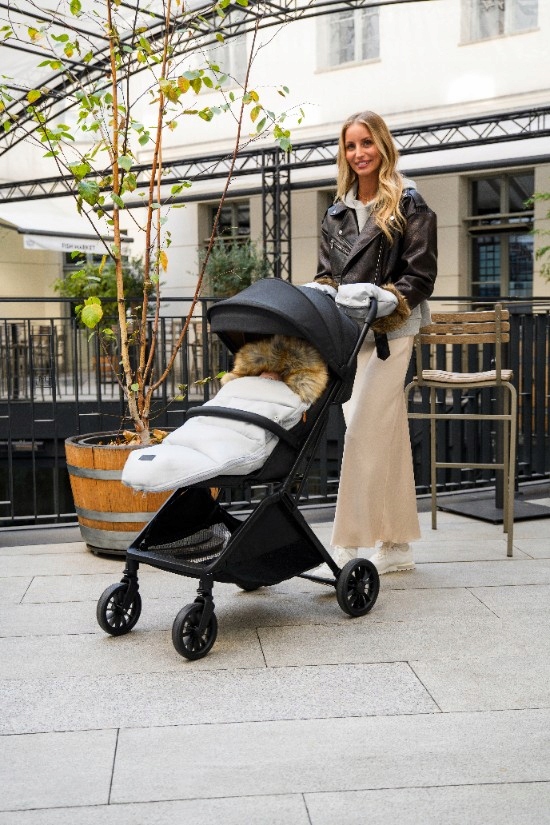 MIEGMAIŠIS ROGUČIAMS-GONDOLA VEŽIMĖLIUI - MoMi COZY BLACK - IZOLIUOTAS UNIVERSALUS, Spalva juoda
