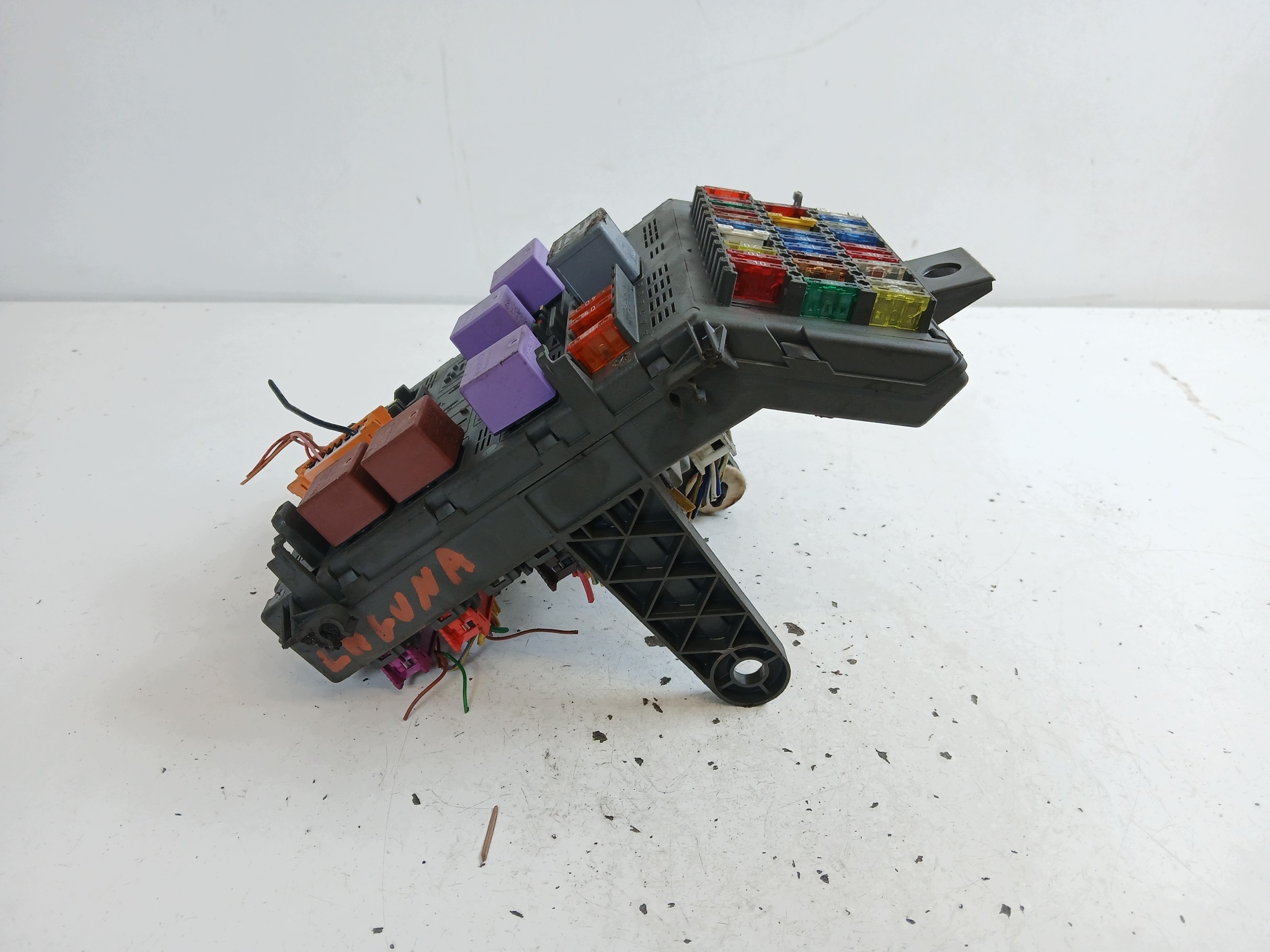 RENAULT LAGUNA et Module fusibles
