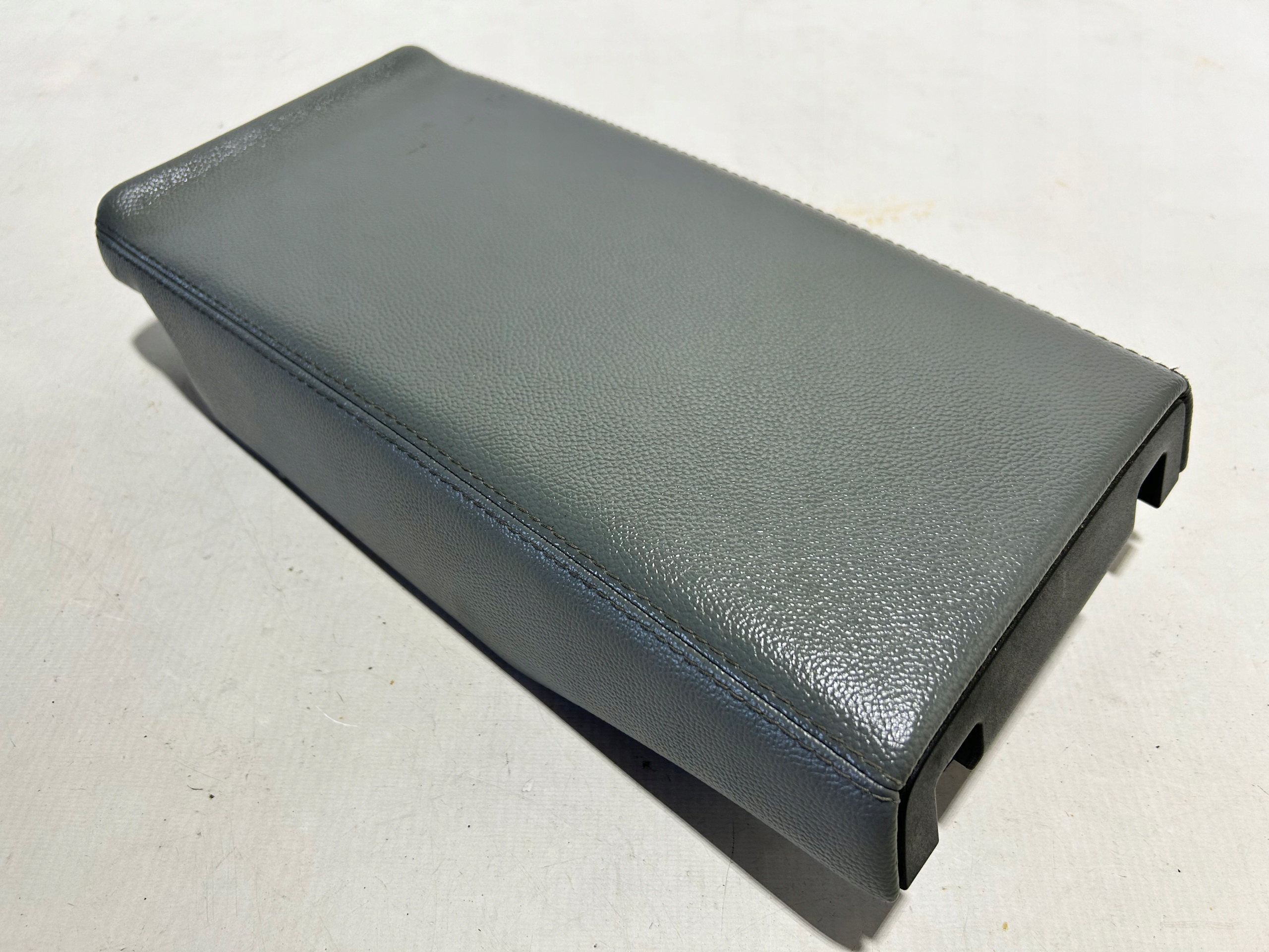 armrest rear rear part MERCEDES SL R230 W230
