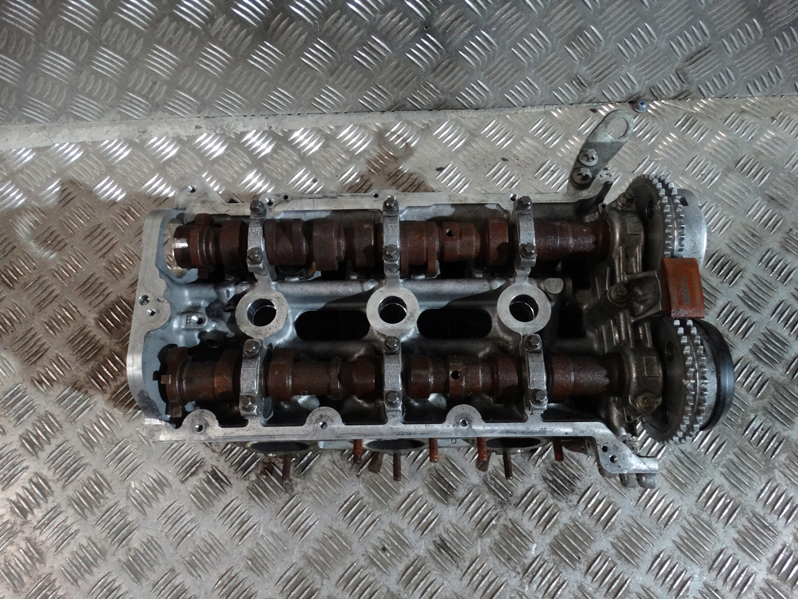 head. left injection ramp PORSCHE MACAN 3.0 cylinder 1-3 1
