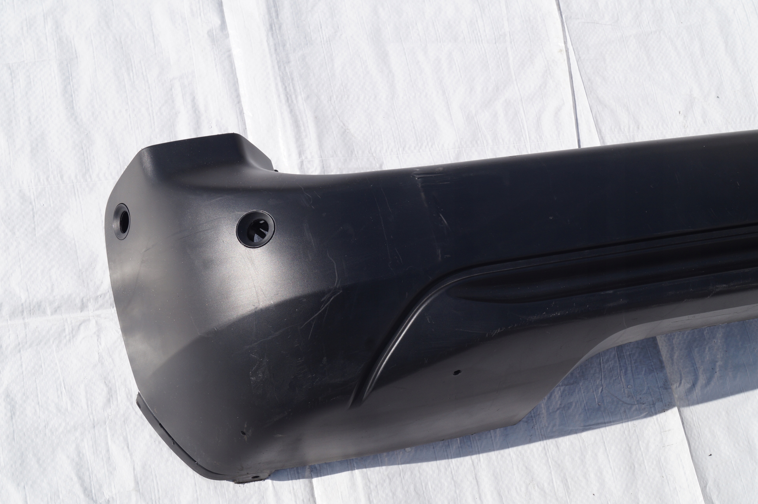 ZDERZAK TYŁ PEUGEOT RIFTER CITROEN BERLINGO 6x PDC Strona zabudowy tył