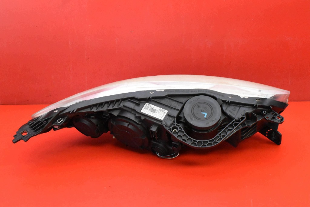 REFLEKTOR left light front EU 9684845580 CITROEN C5 II X7 III 08-17