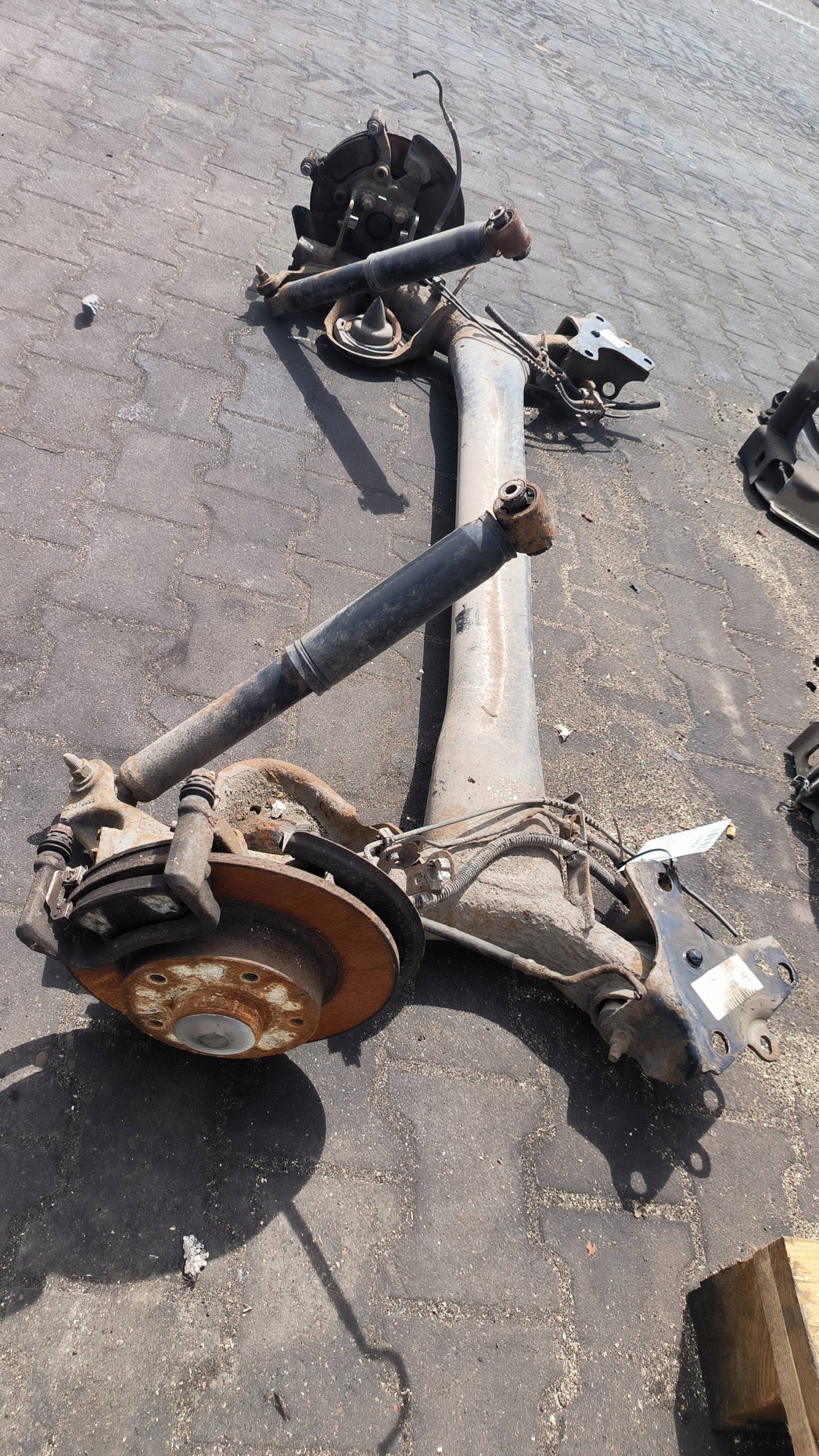 träger / Achsträger heck 430004057R RENAULT SCENIC III