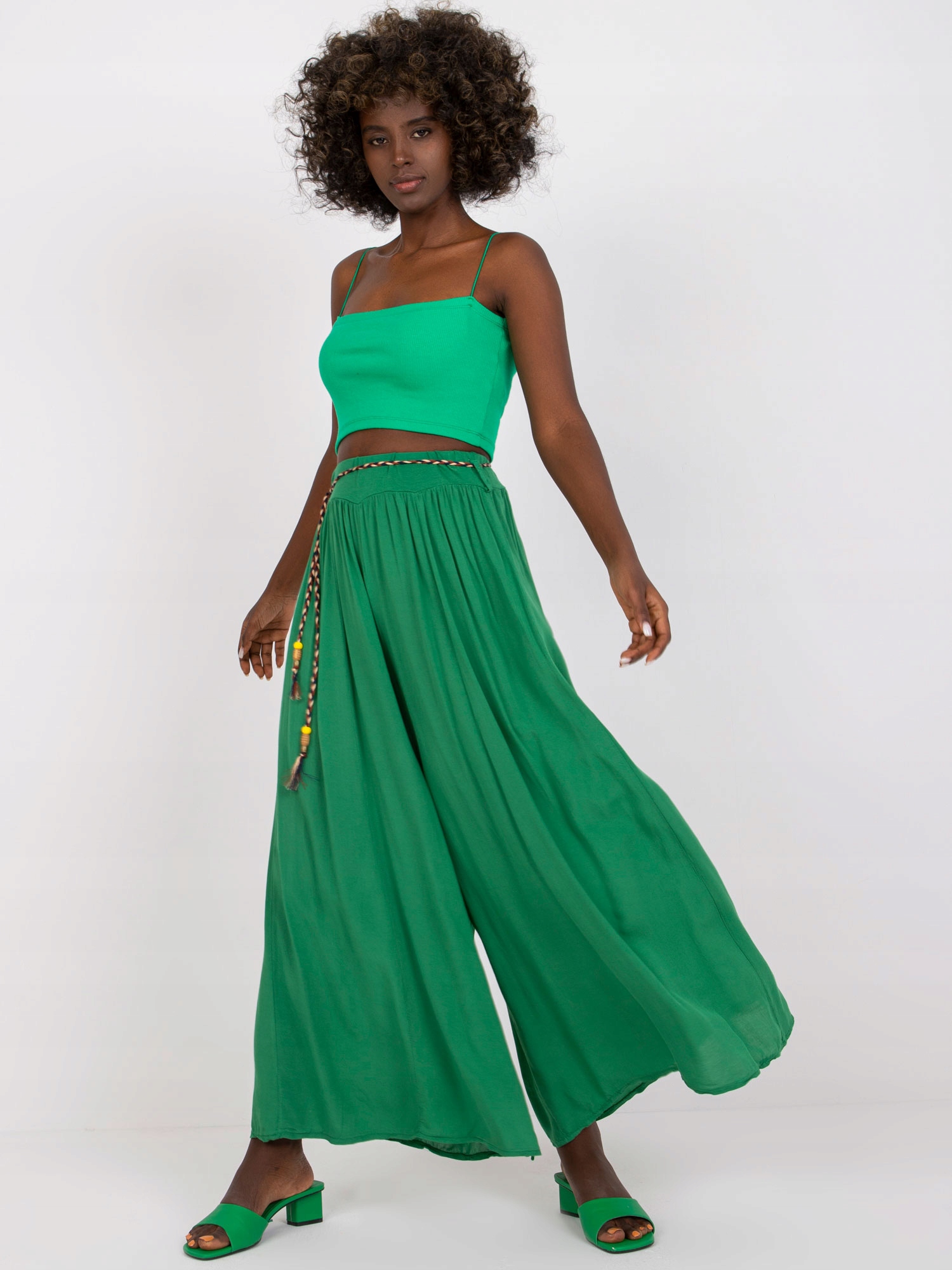 

Spodnie z materiału z szerokimi nogawkami Surie