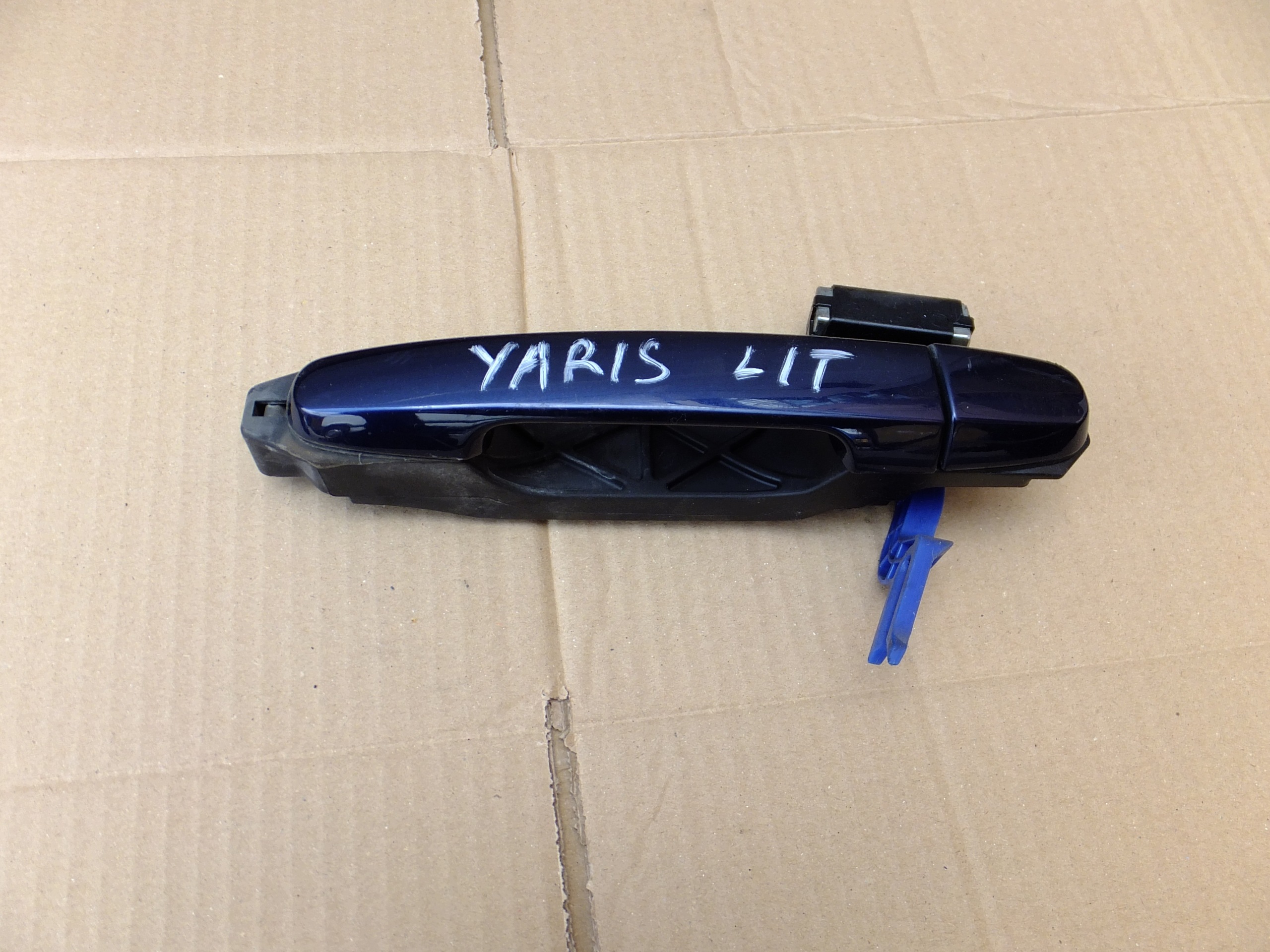 handle left rear part toyota yaris II 2007r