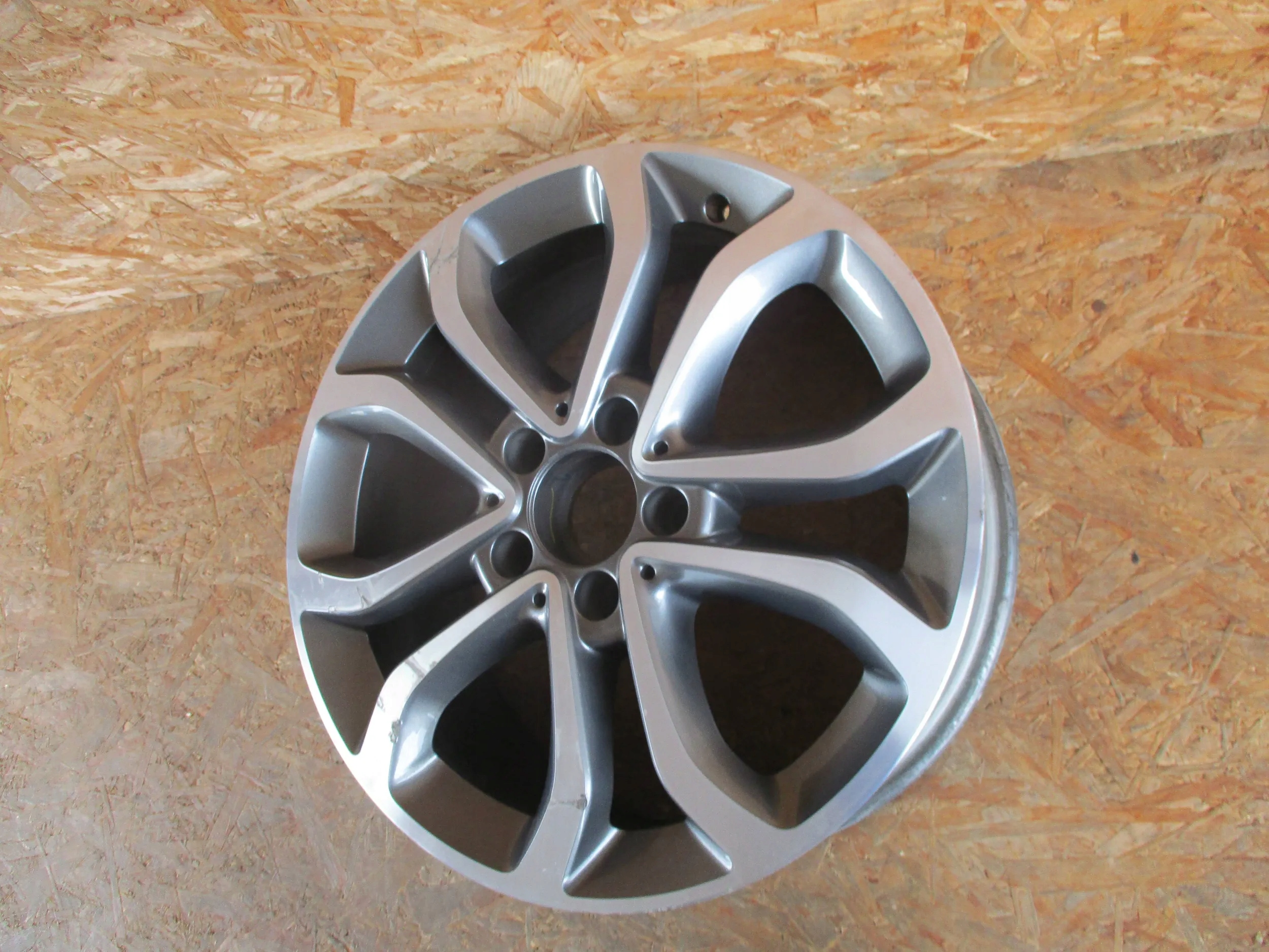 disk hliníkový C KLASA W205 7Jx17 ET48,5 5x112