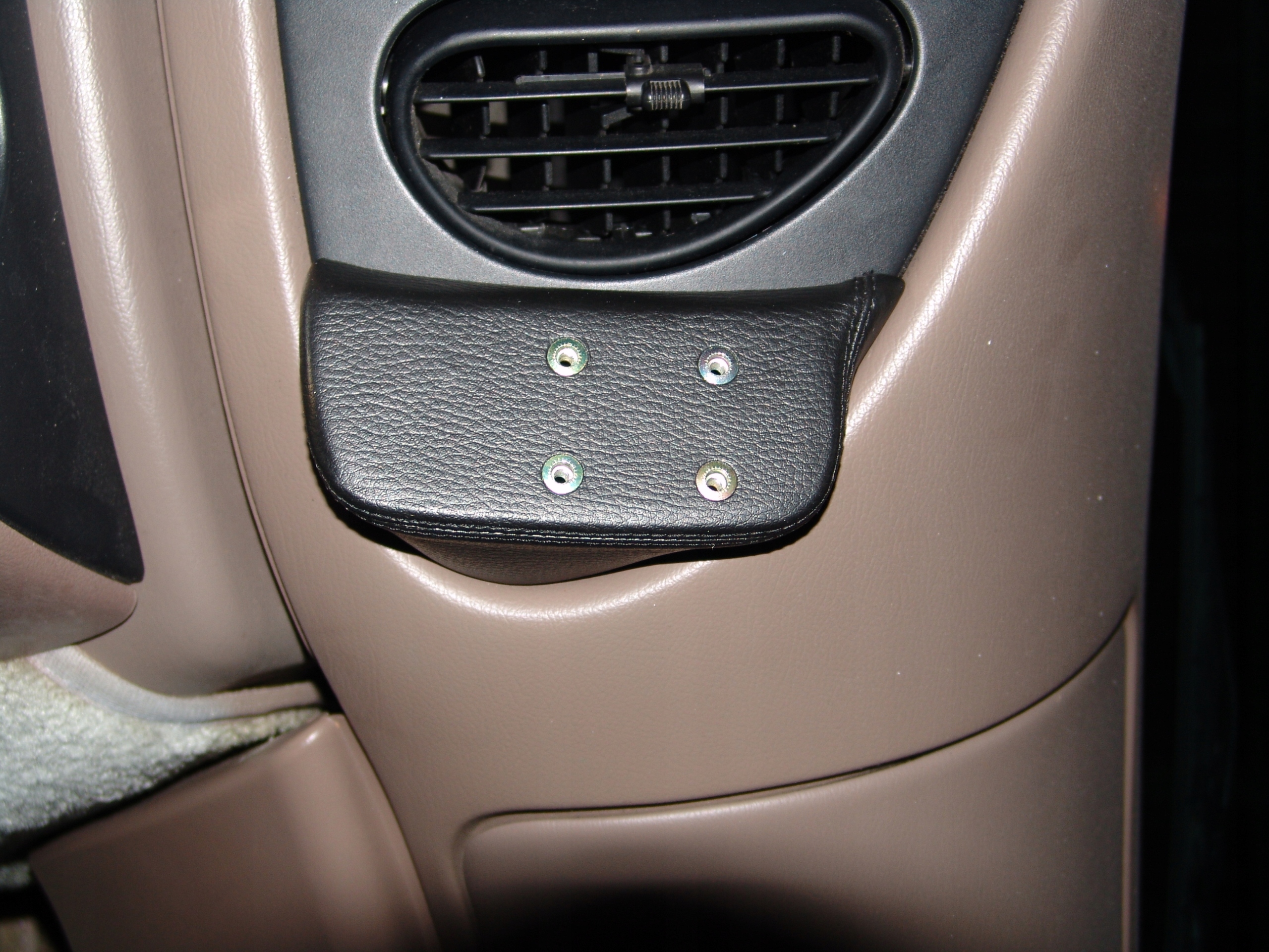 Držák na telefon Kuda Ford Ecoline od roku 1997